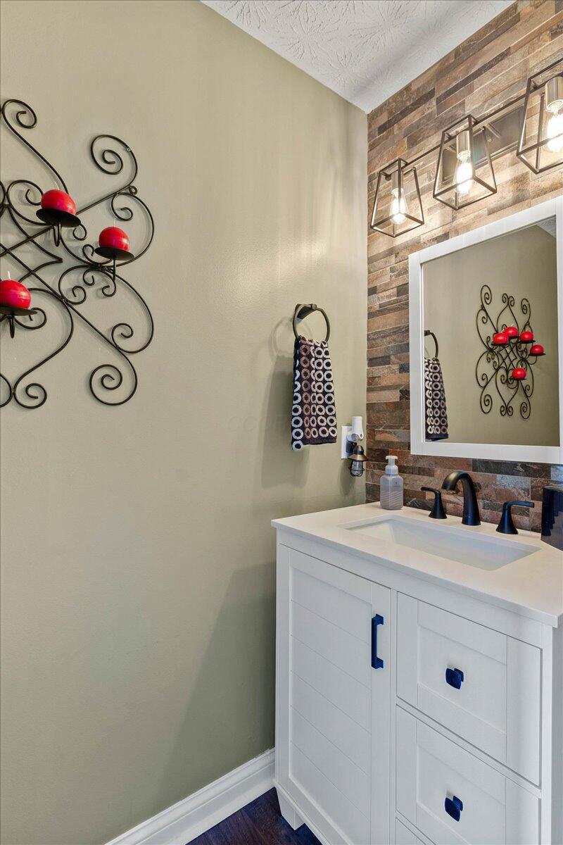 107 Curly Smart Circle Property Photo 27