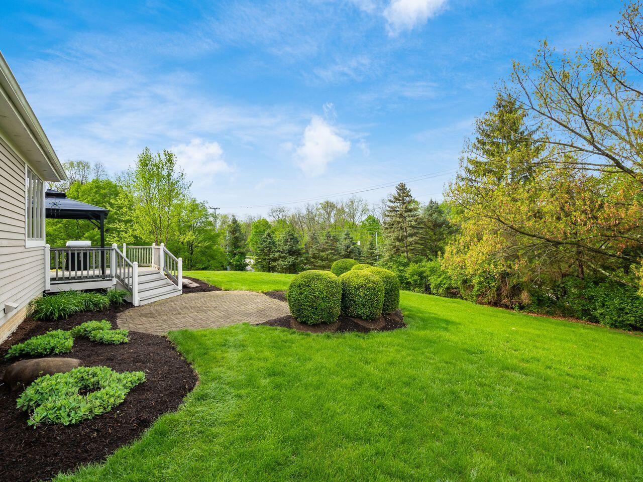 10900 Buckingham Place Property Photo 4