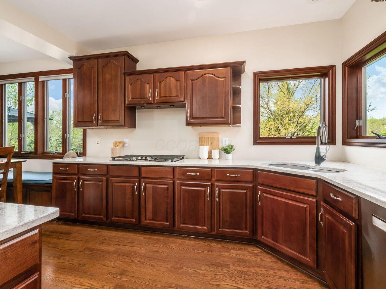 10900 Buckingham Place Property Photo 23
