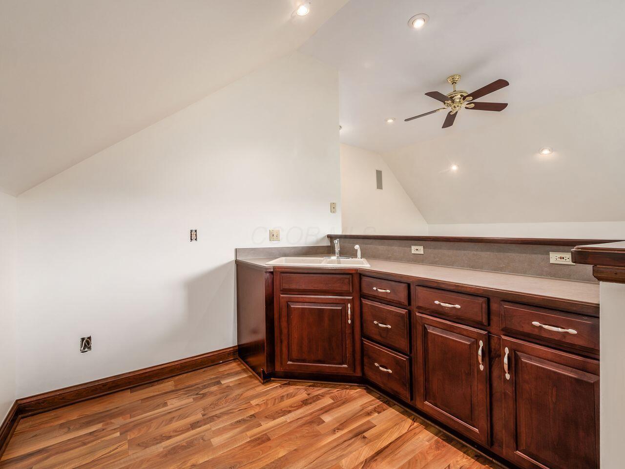 10900 Buckingham Place Property Photo 40