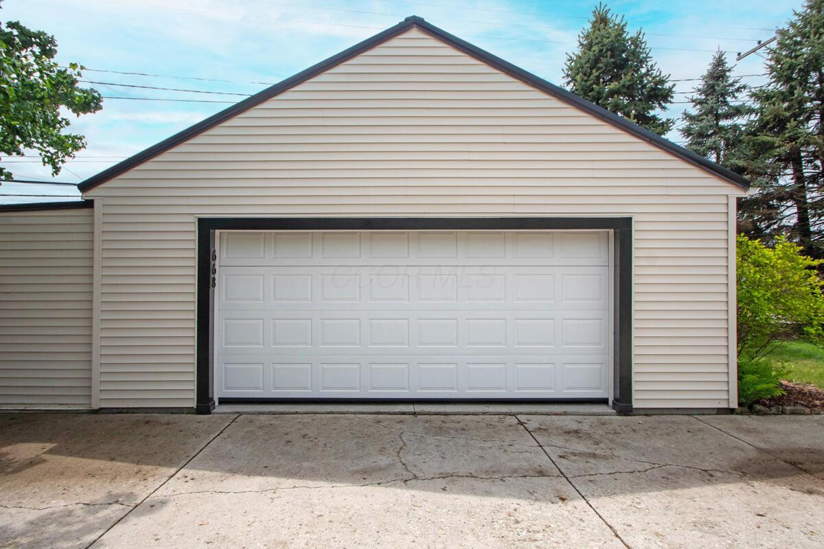 668 Enfield Road Property Photo 38
