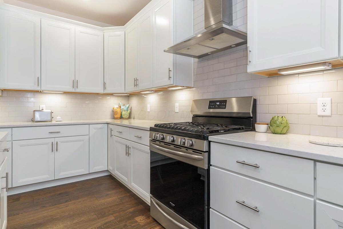 7678 Gateway Boulevard Property Photo 10