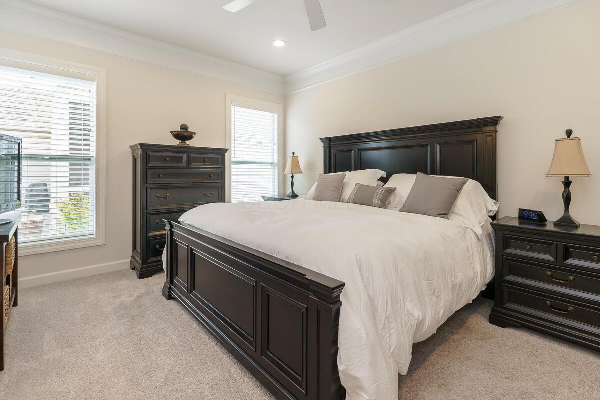 7678 Gateway Boulevard Property Photo 13