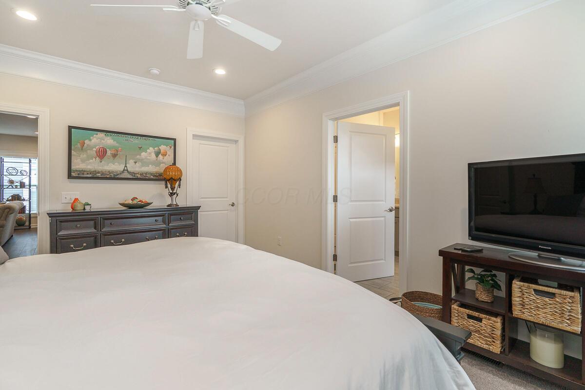 7678 Gateway Boulevard Property Photo 15