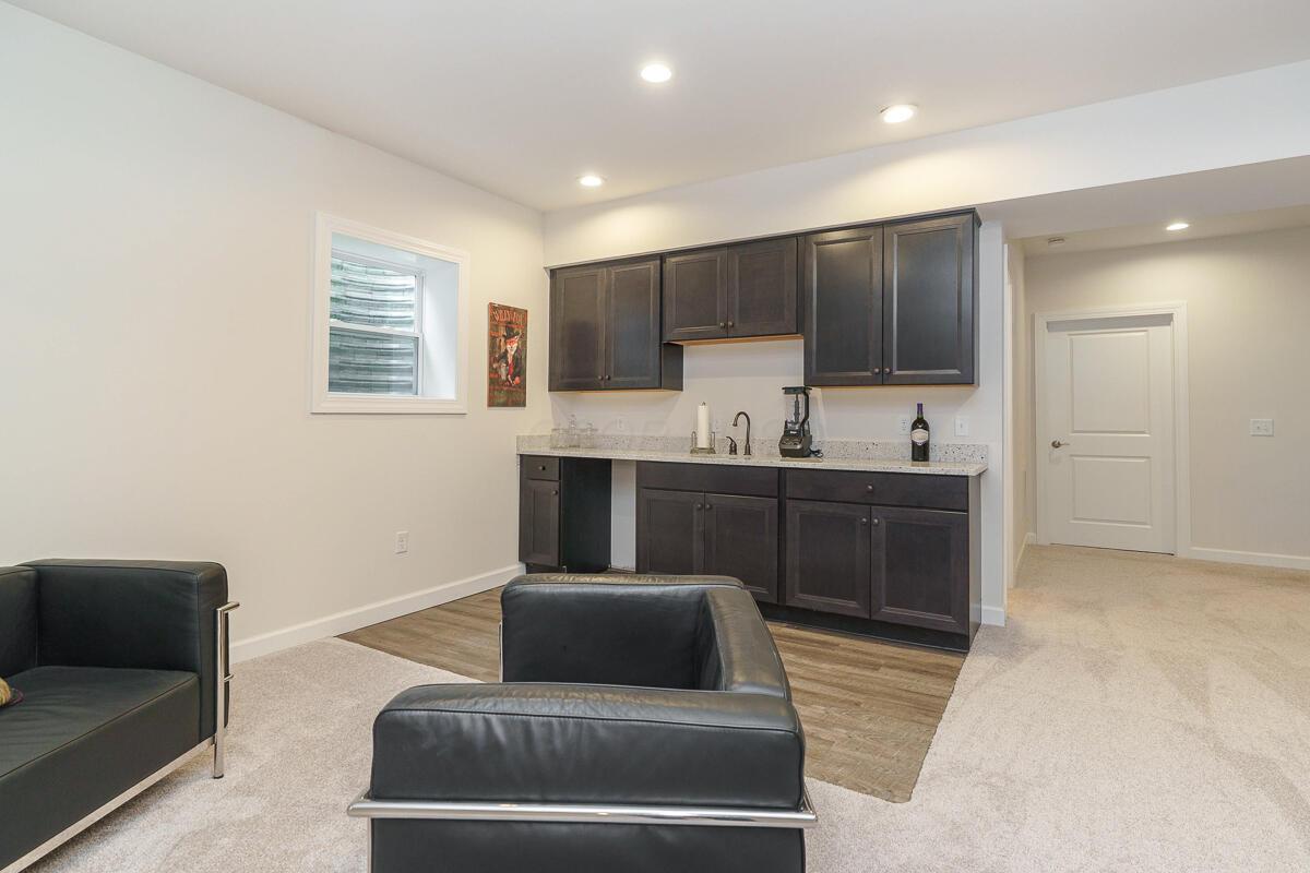 7678 Gateway Boulevard Property Photo 30