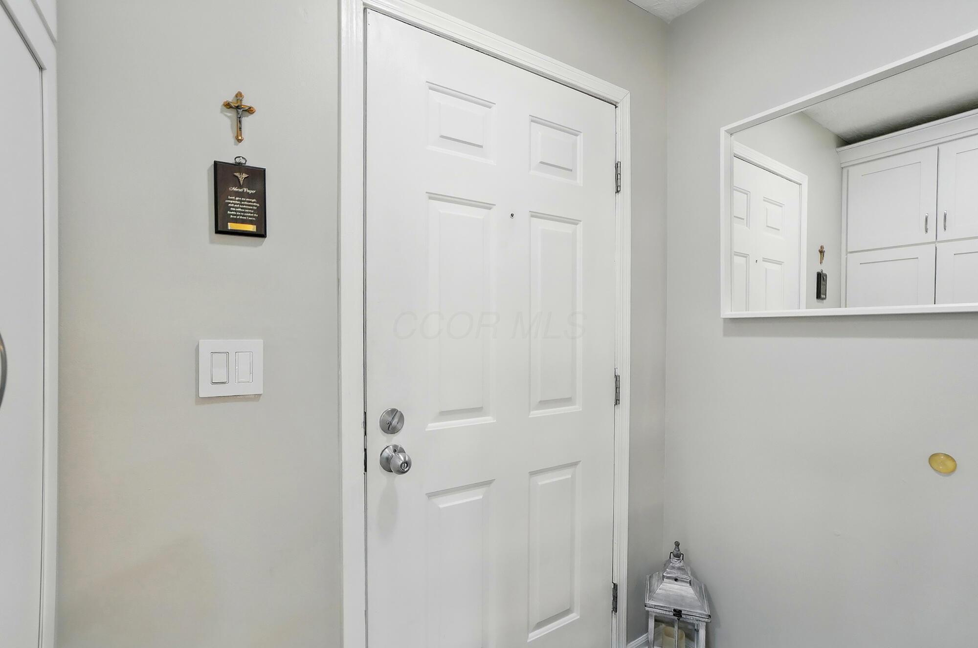 5684 Blendonridge Drive, 93c Property Photo 4
