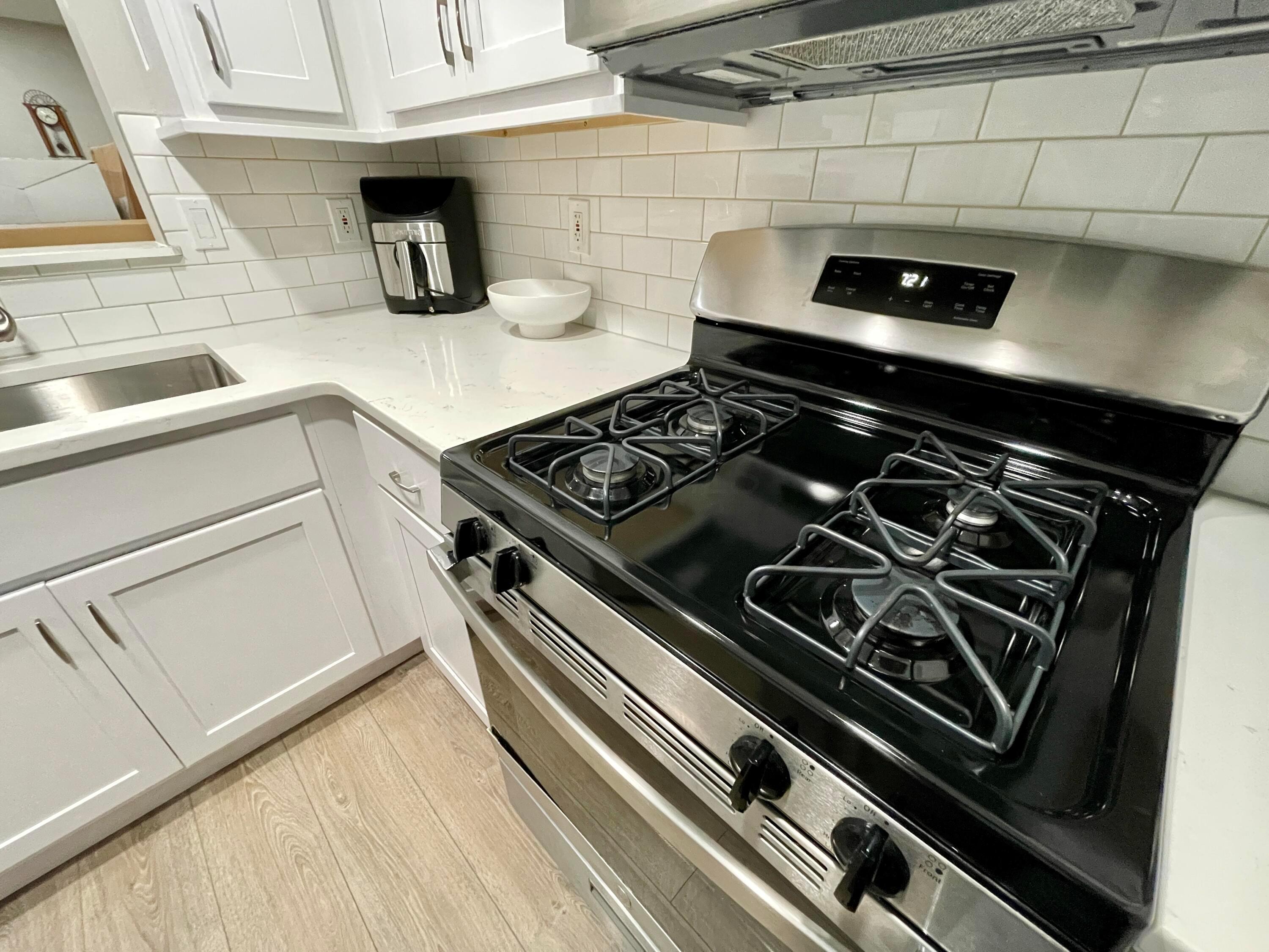 5684 Blendonridge Drive, 93c Property Photo 9
