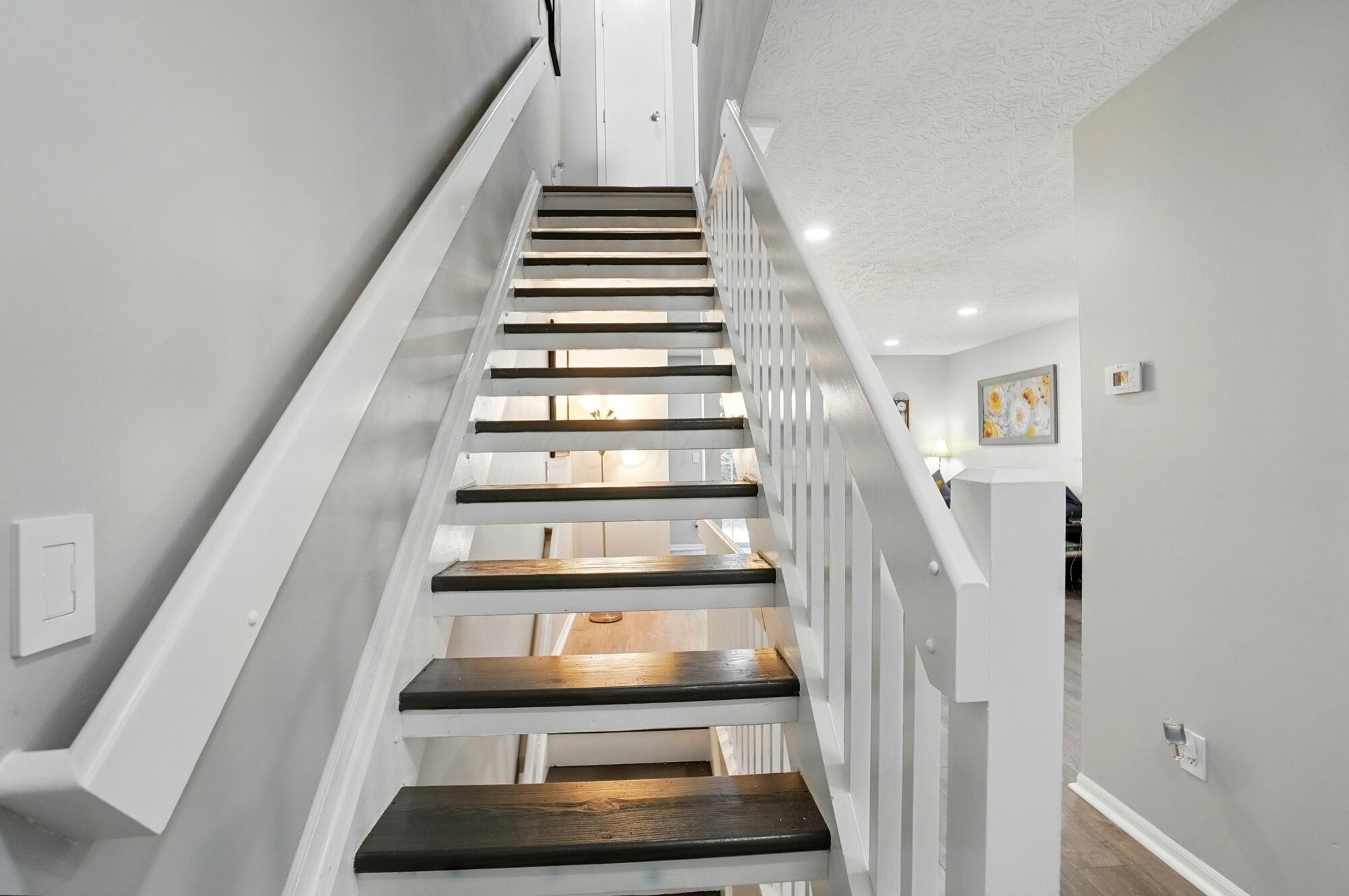 5684 Blendonridge Drive, 93c Property Photo 20