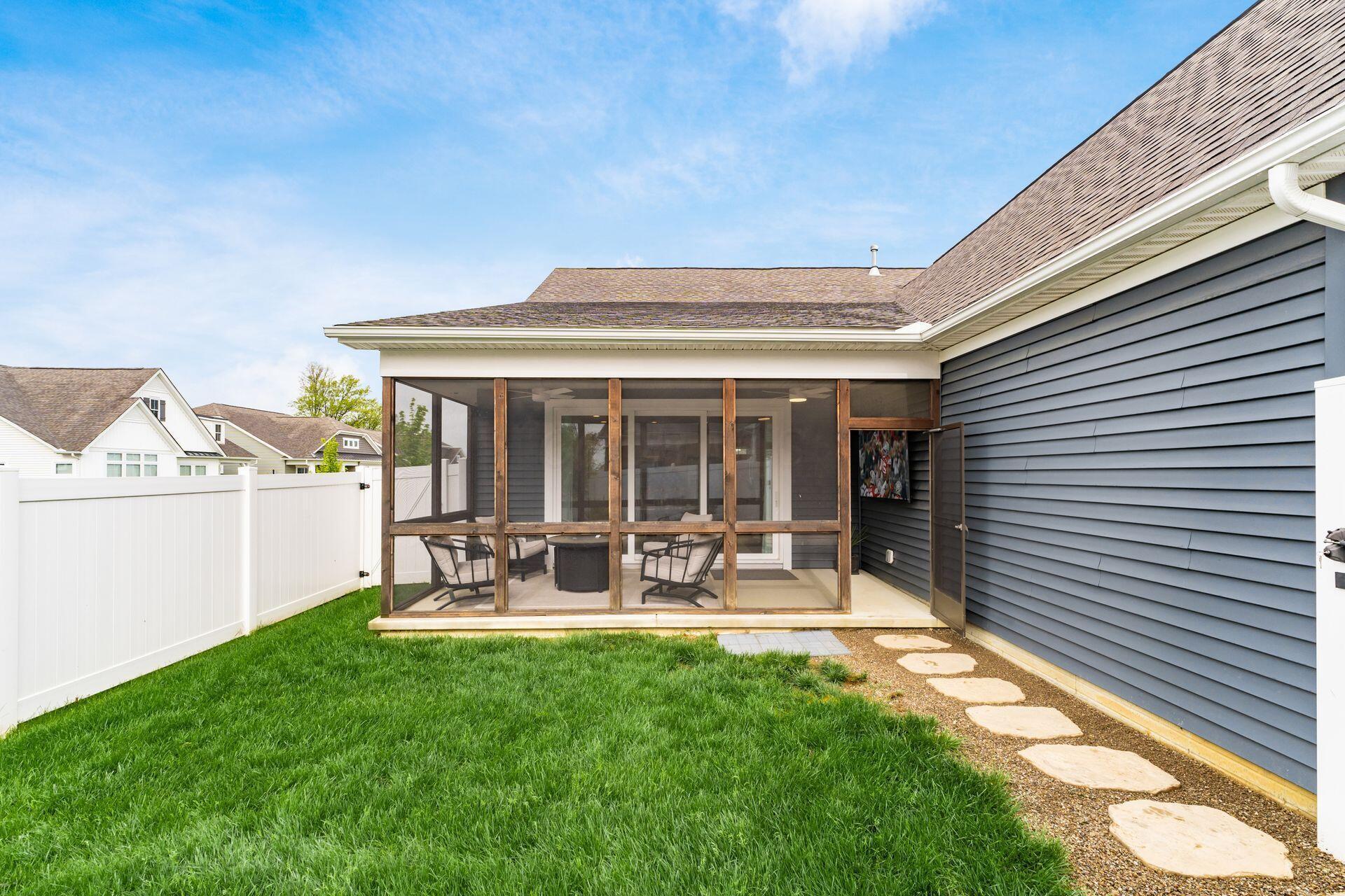 5605 Jessica Lane E Property Photo 40