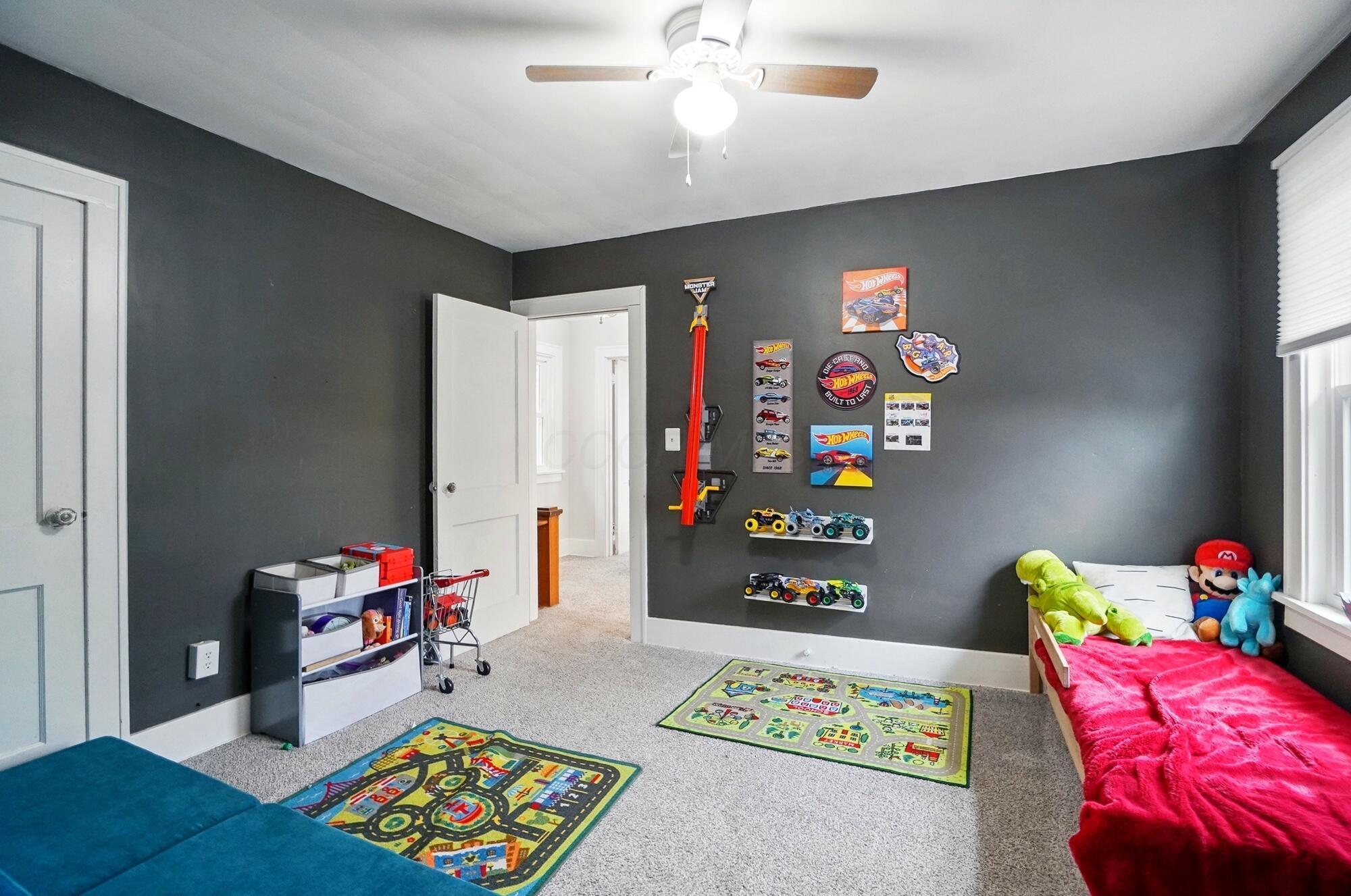 947 S Market Street Property Photo 26