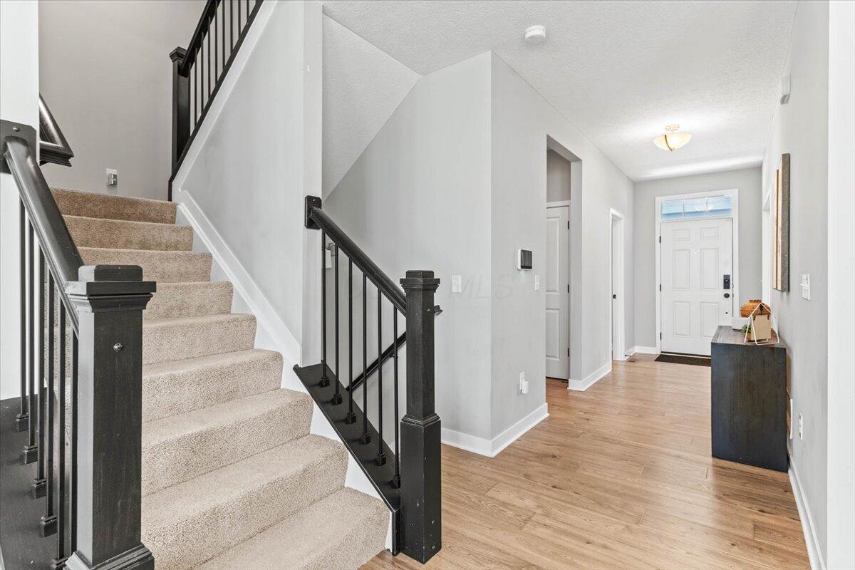9129 Coe Drive Property Photo 5