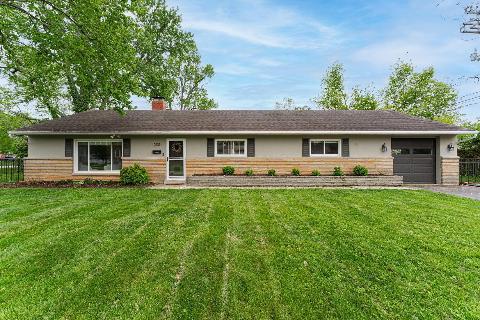 2101 Eastcleft Drive Property Photo 1