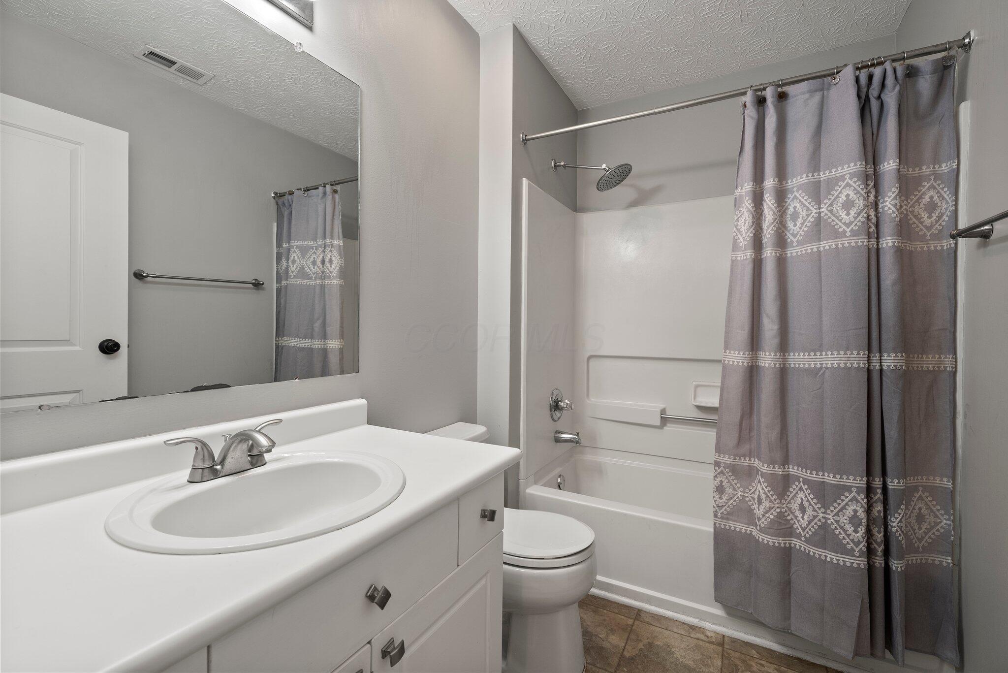 6709 Axtel Drive, 5a Property Photo 14