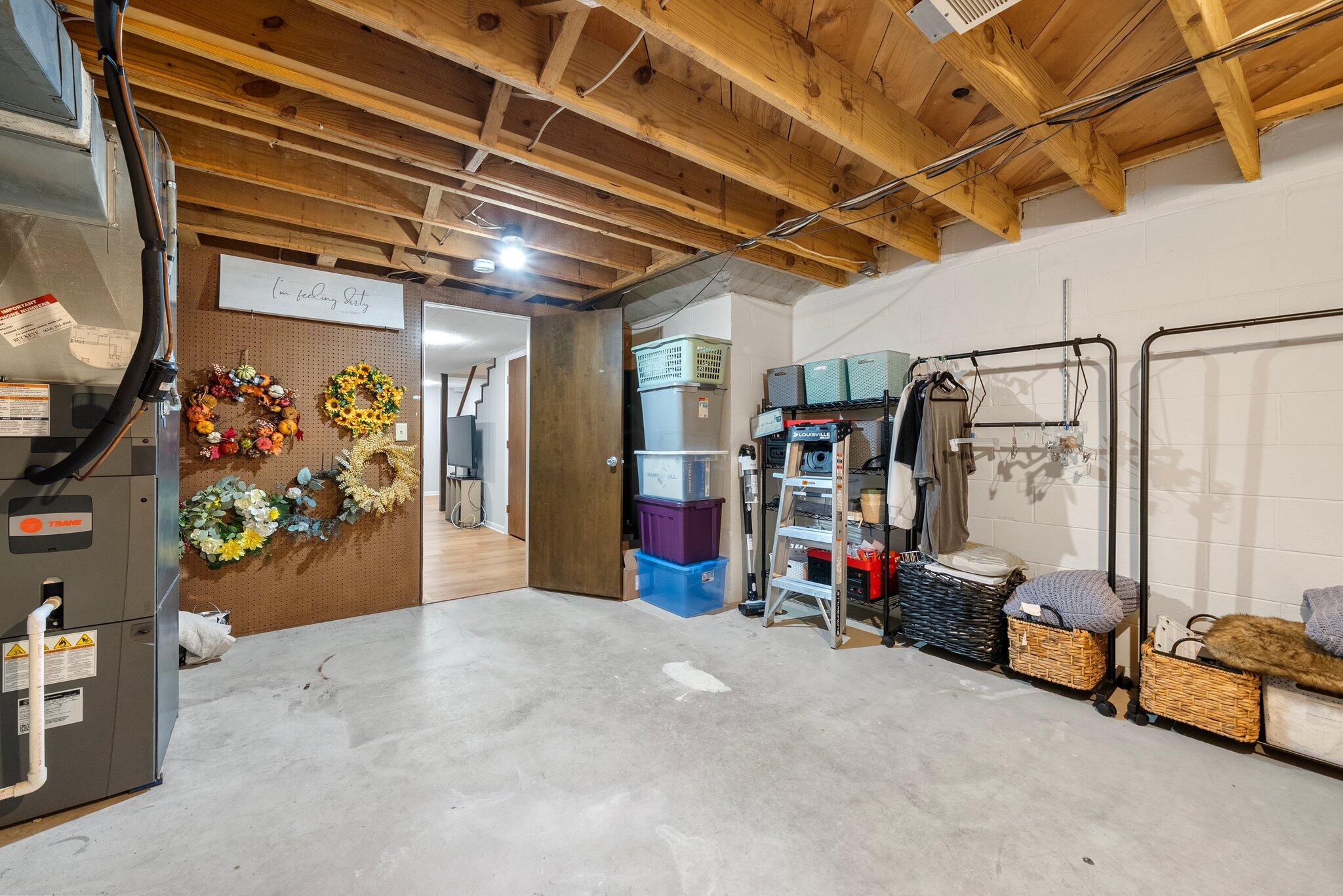 4216 Chaucer Lane Property Photo 33