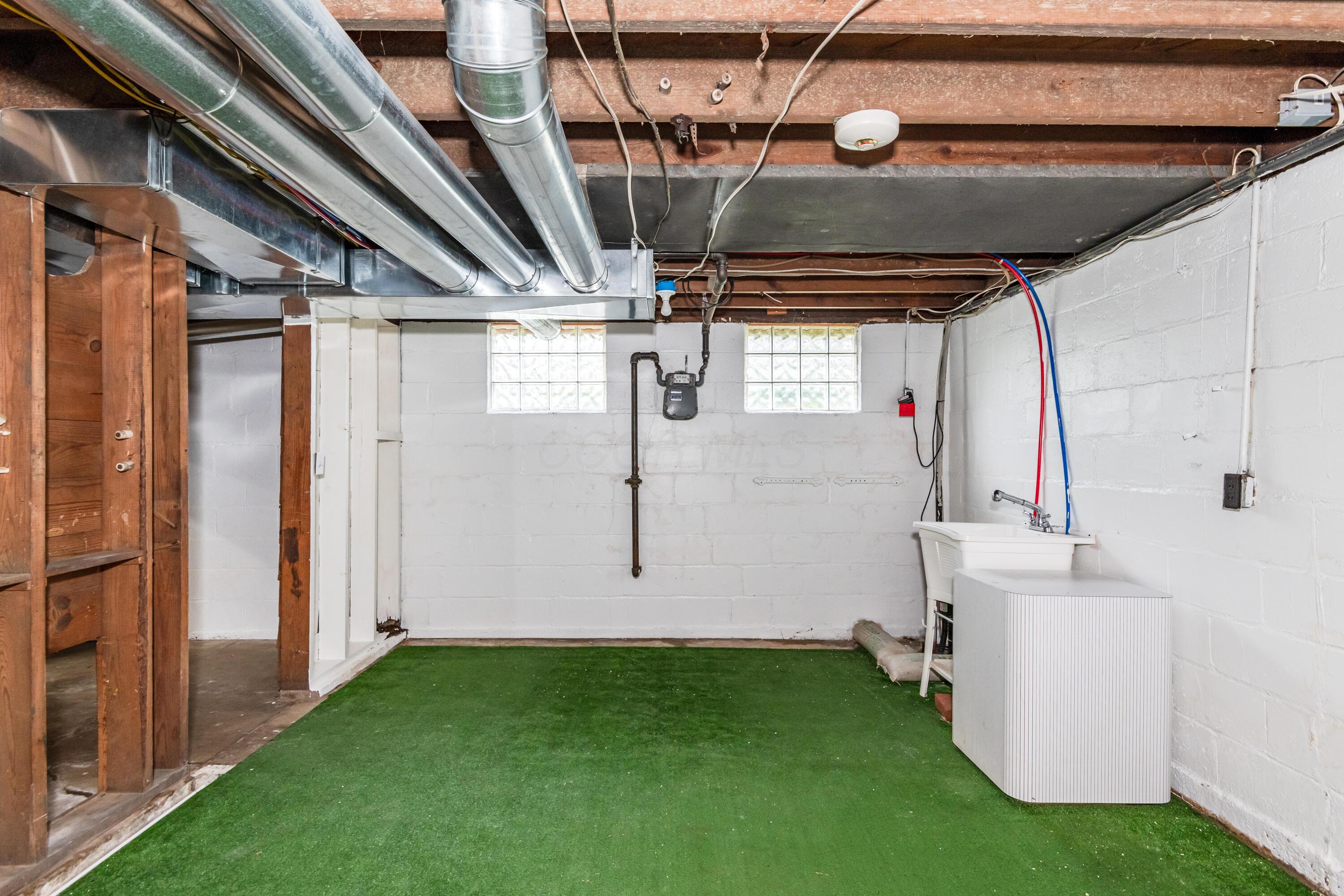517 W Locust Street Property Photo 49
