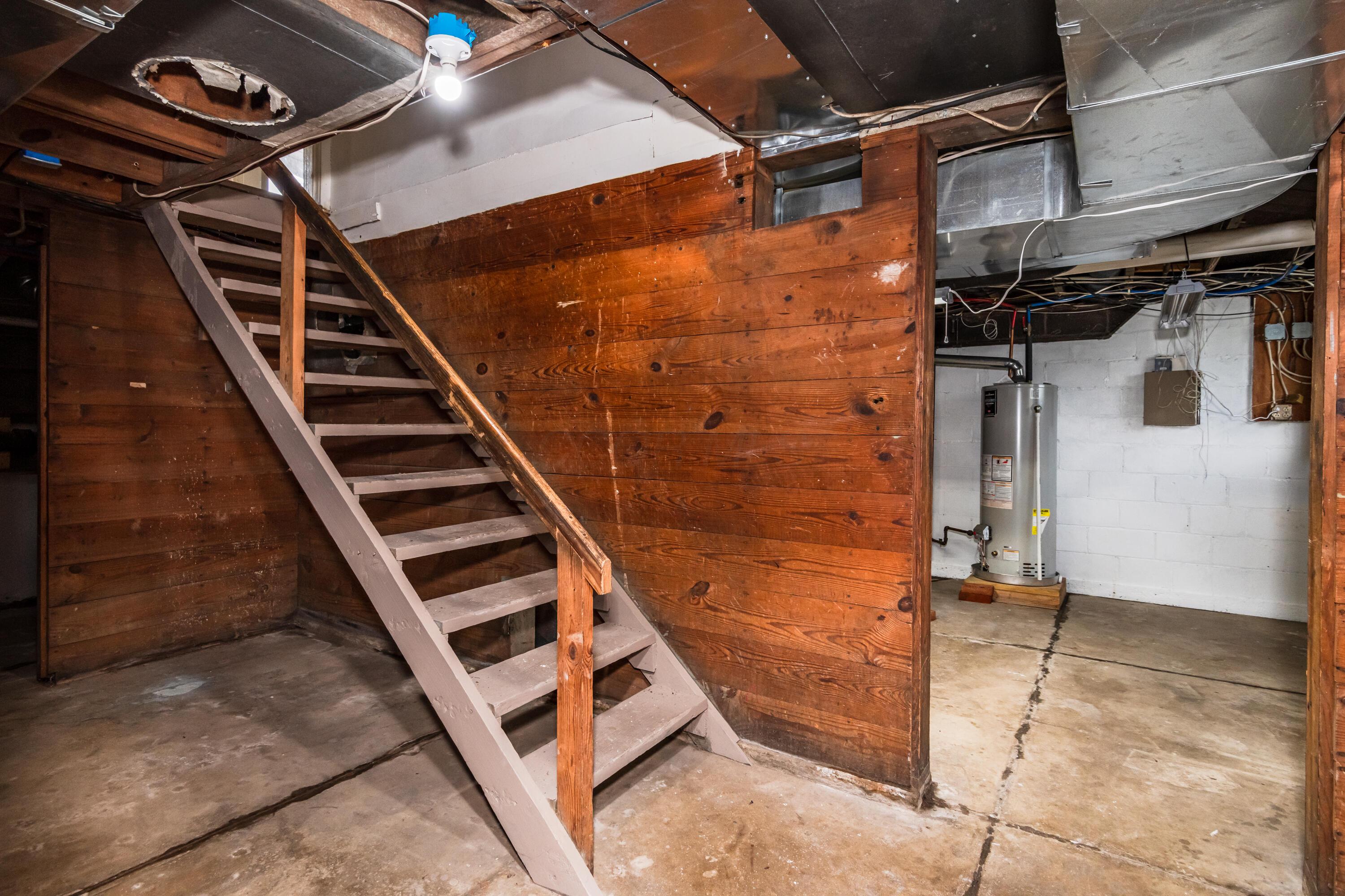 517 W Locust Street Property Photo 51