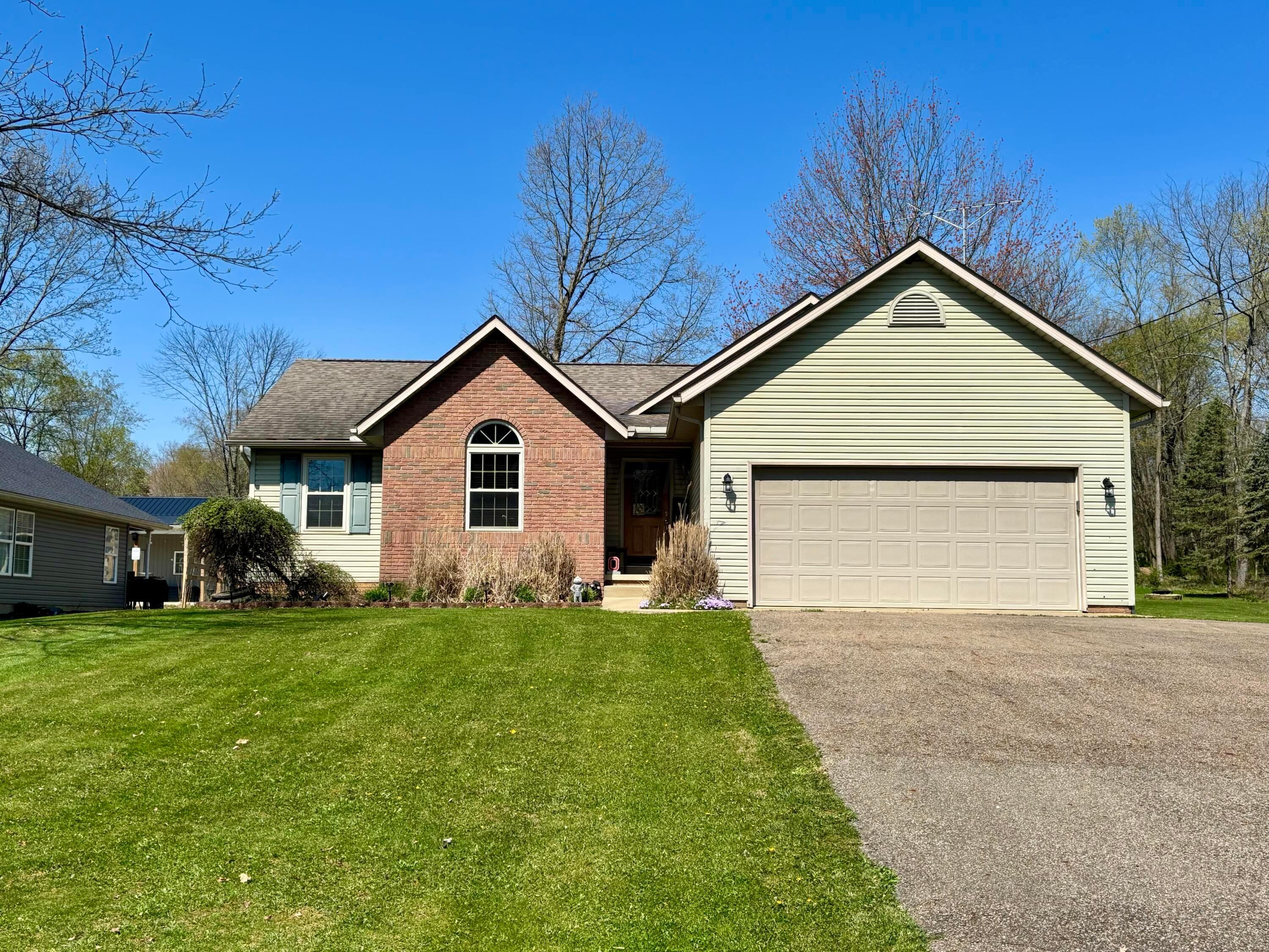 3171 Apple Valley Drive Property Photo
