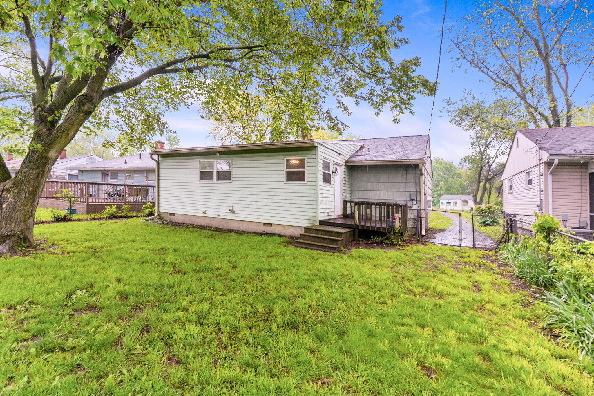 3491 Hiawatha Street Property Photo 4