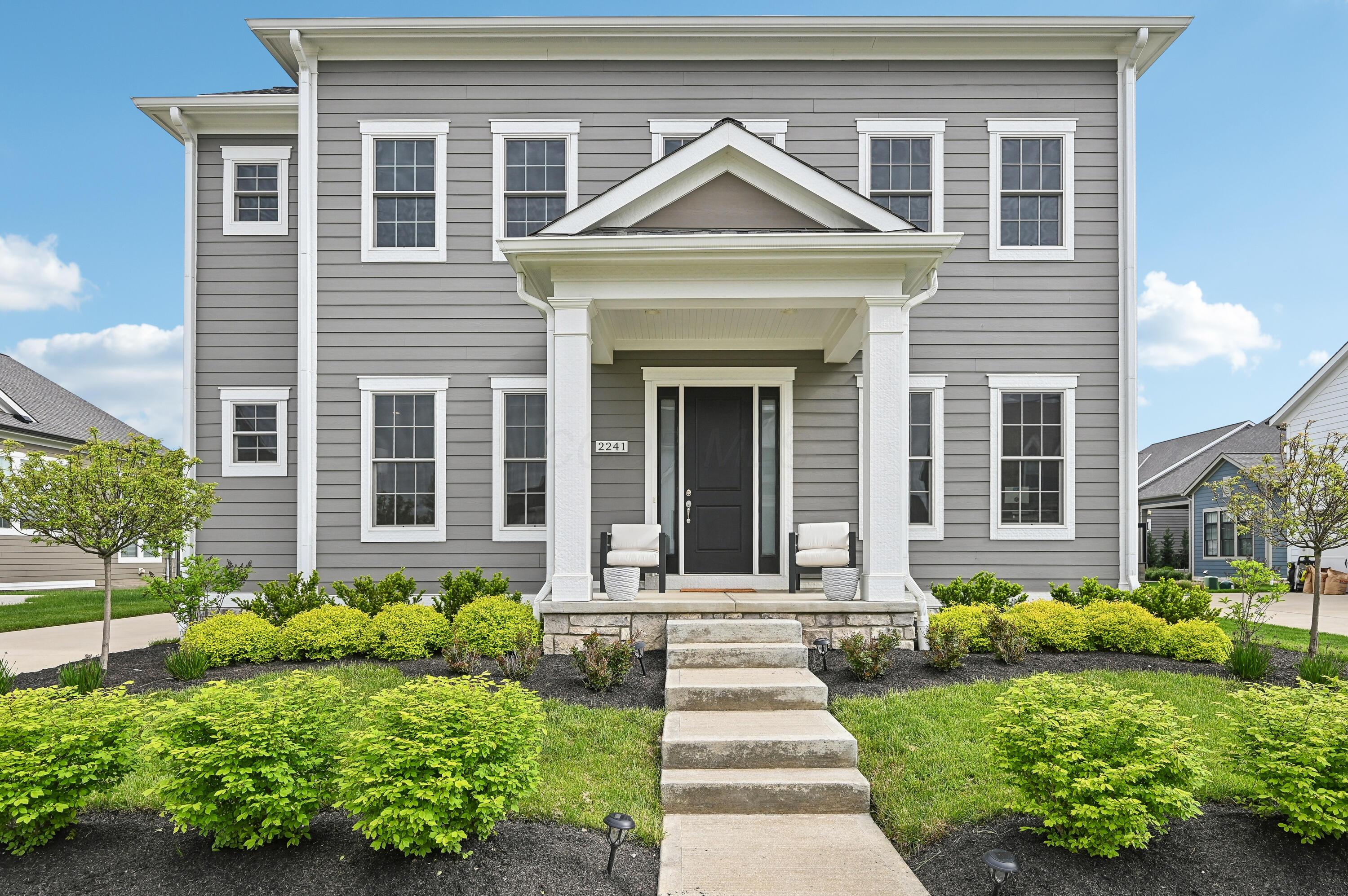 2241 Red Oak Street Property Photo 1