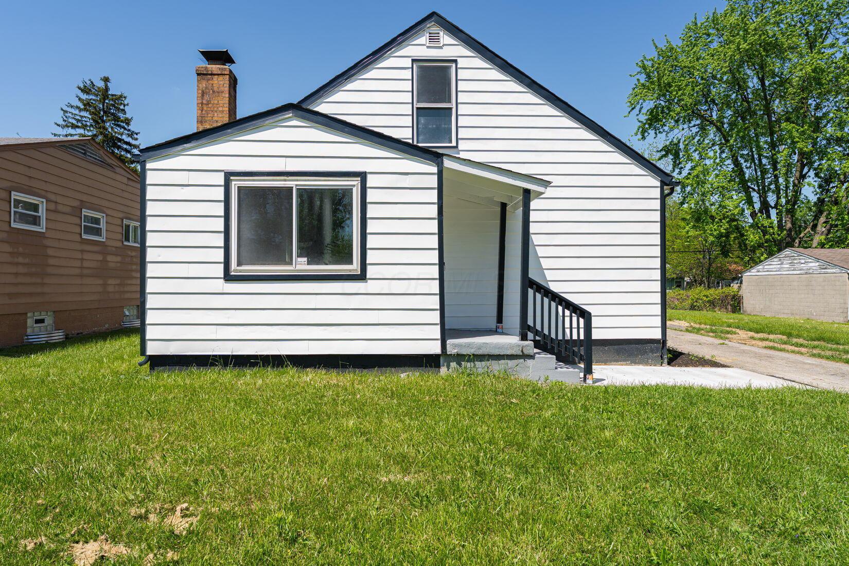 1828 Ferris Road Property Photo 1