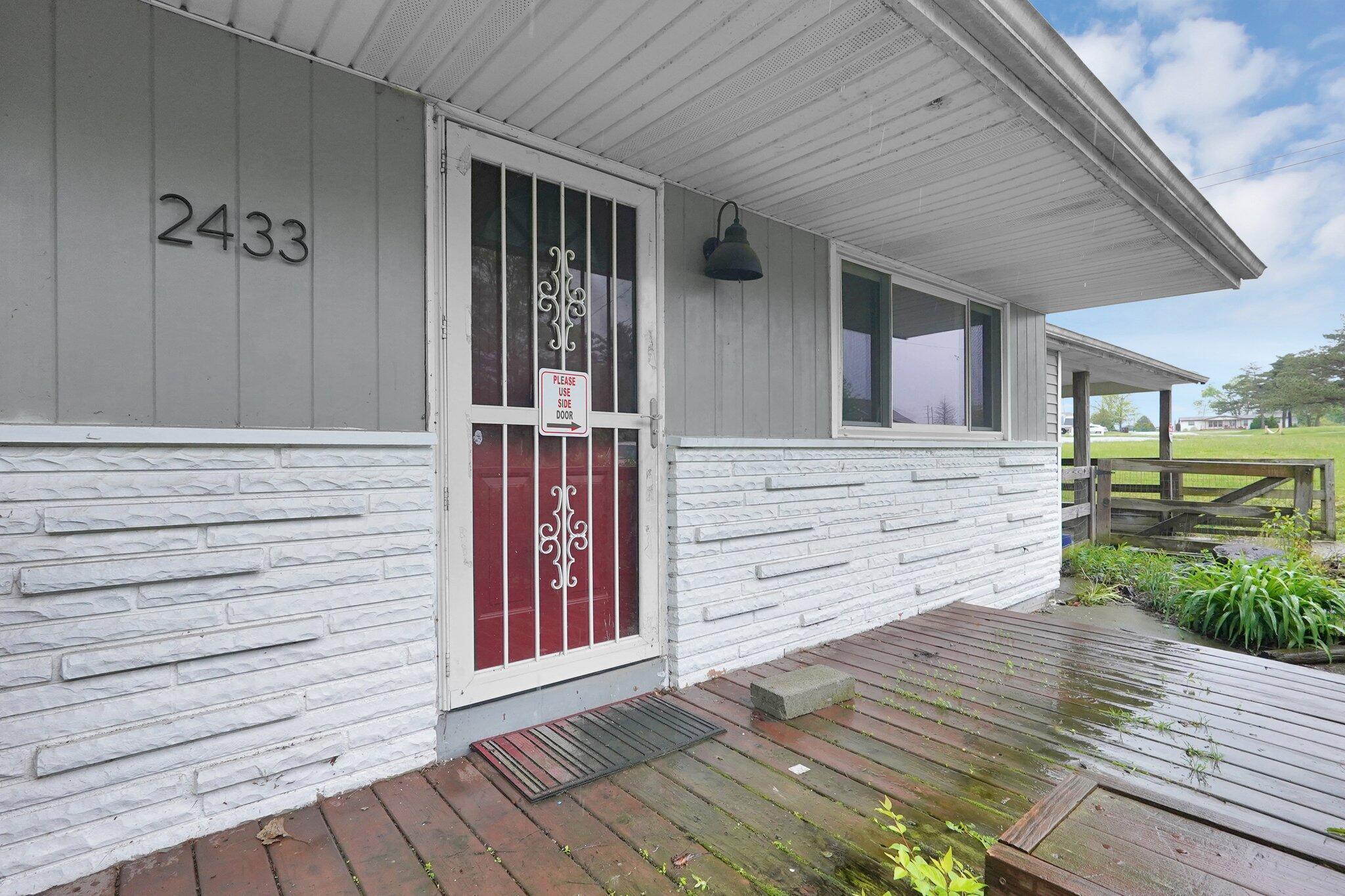2433 Nedra Street Property Photo 4