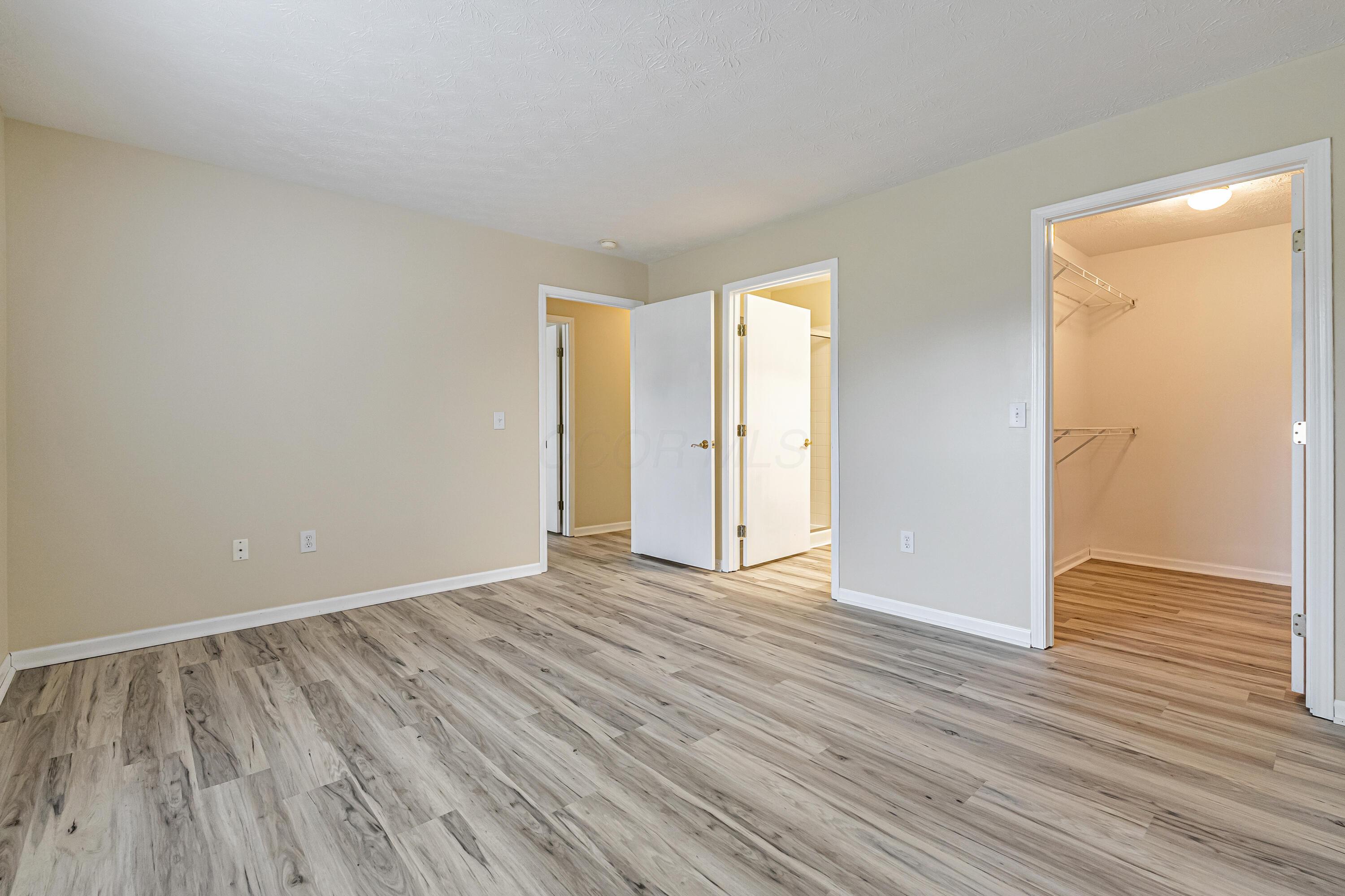 8595 Stonewoods Lane Property Photo 18