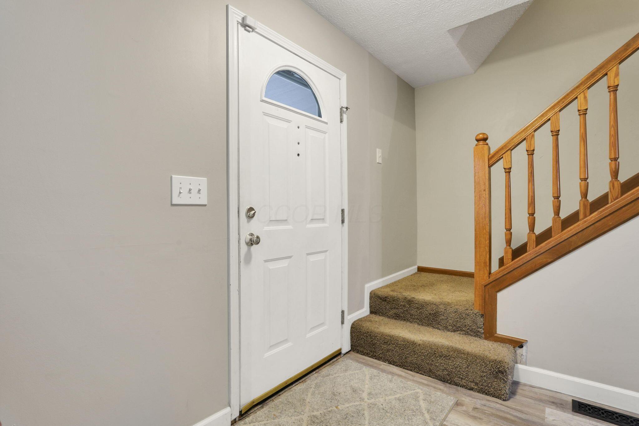 965 Thornapple Grove Property Photo 6