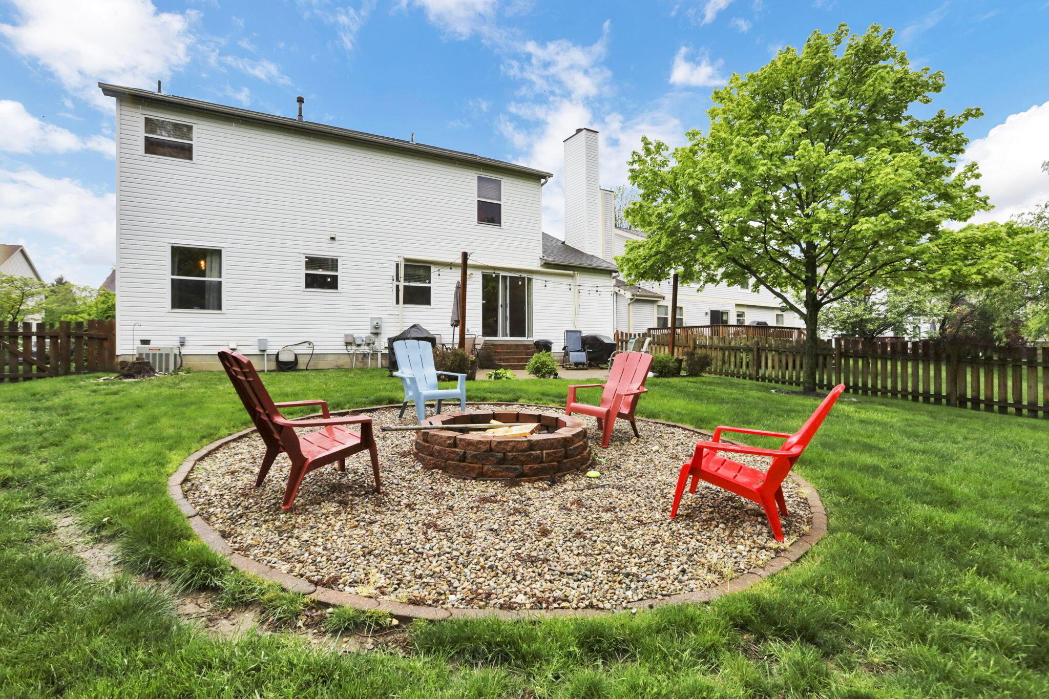 965 Thornapple Grove Property Photo 46