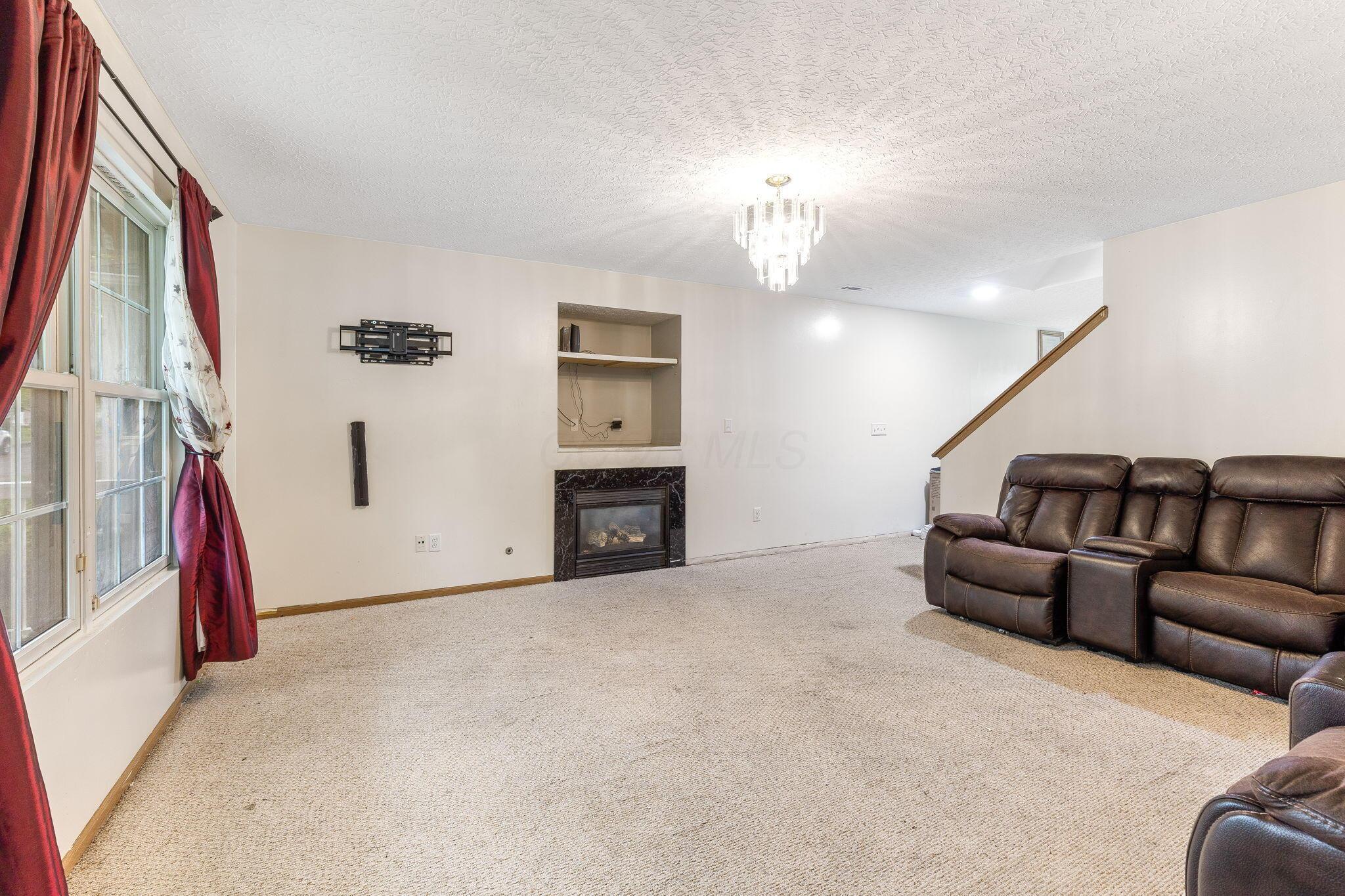 2640 Lilypark Drive Property Photo 5