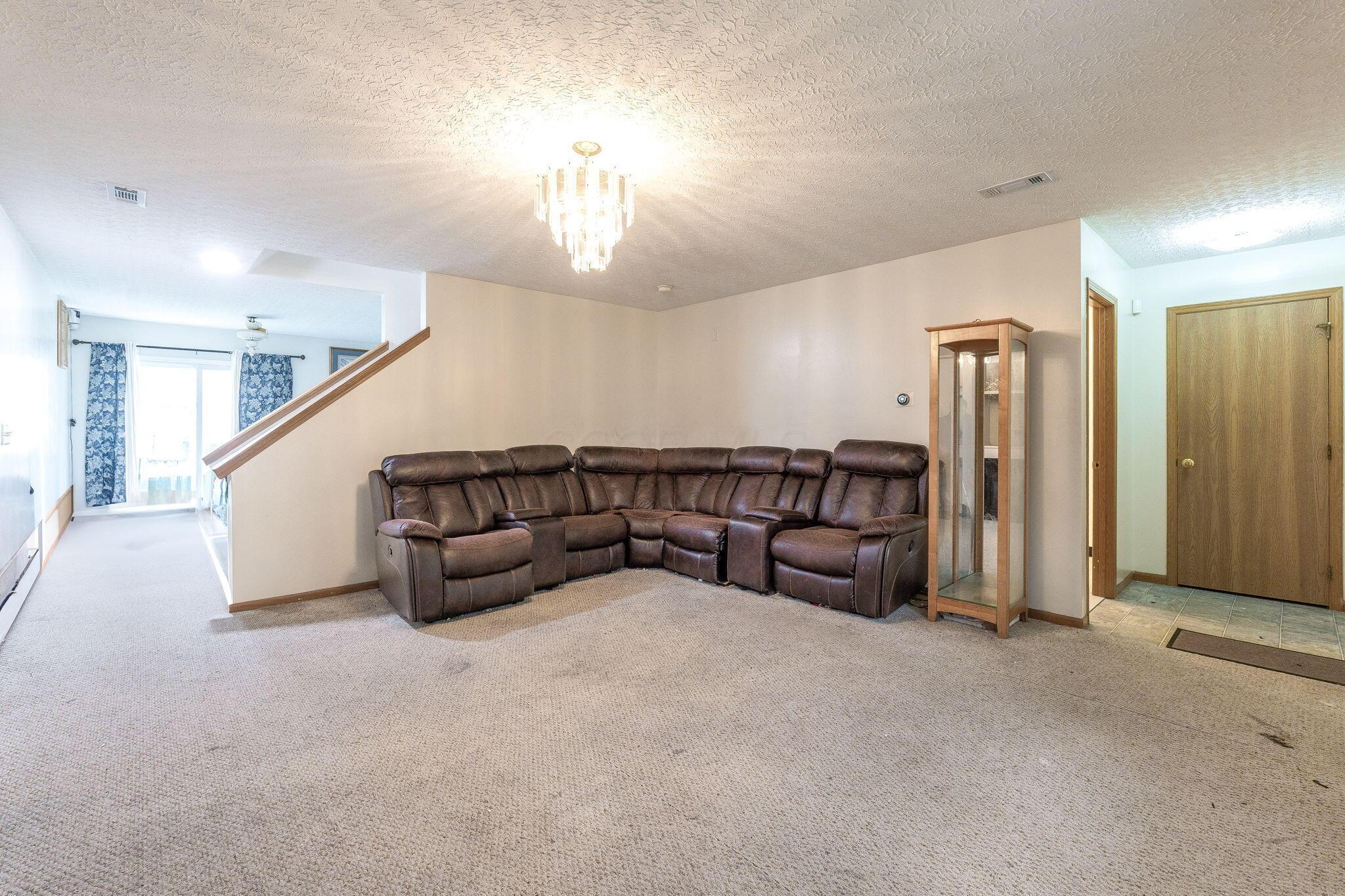 2640 Lilypark Drive Property Photo 6