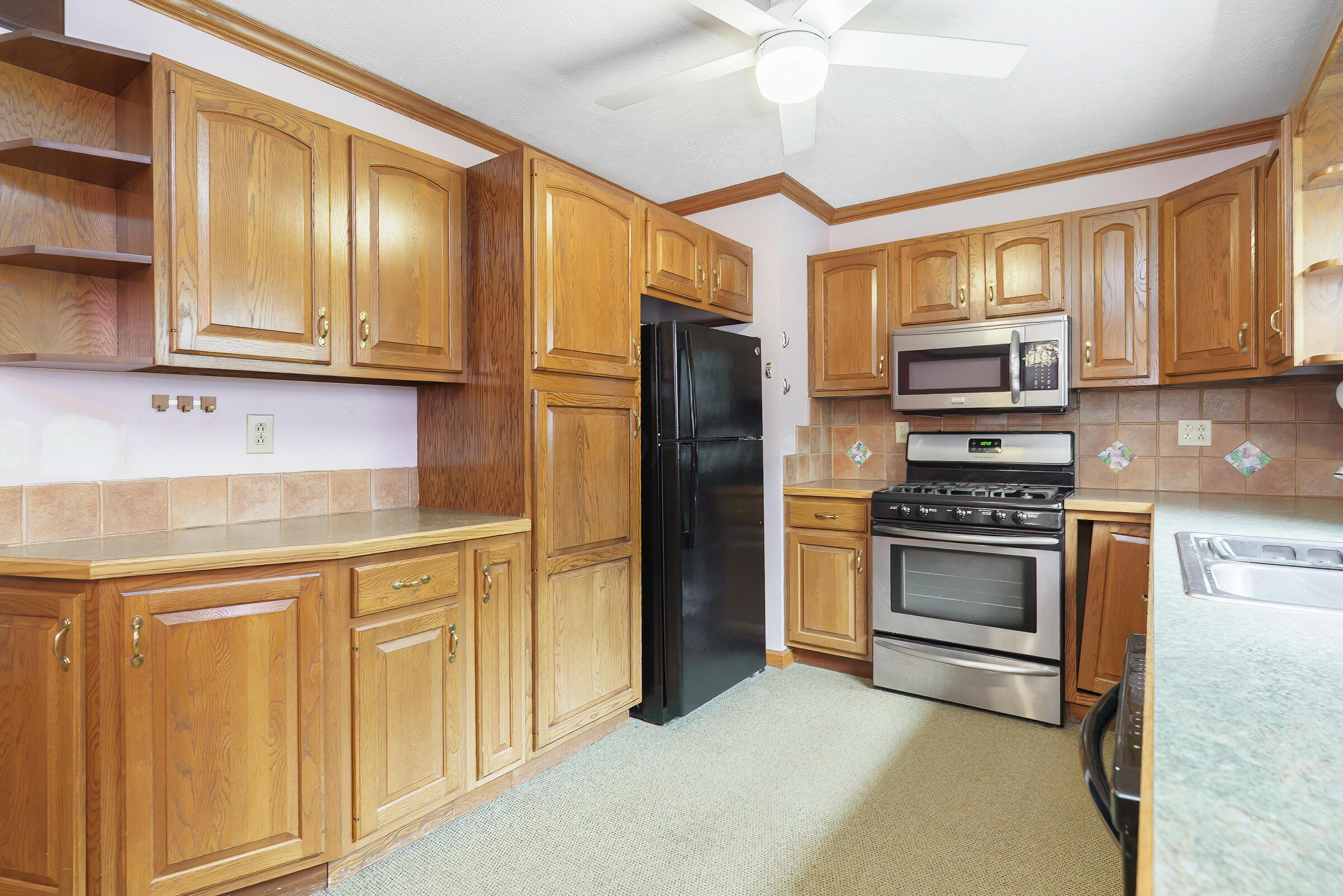 5308 Sharon Avenue Property Photo 5