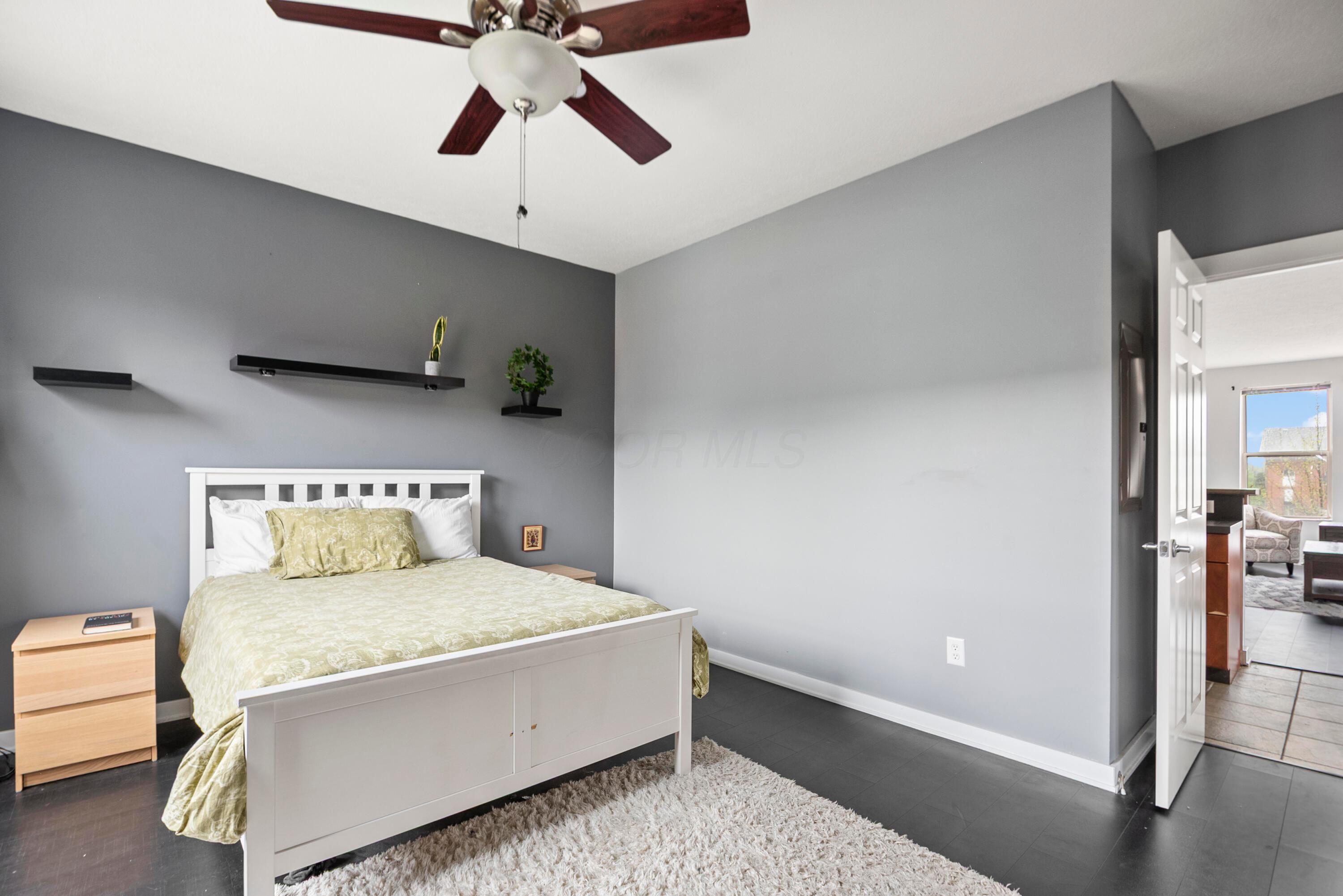 110 E Mound Street, 2 Property Photo 11