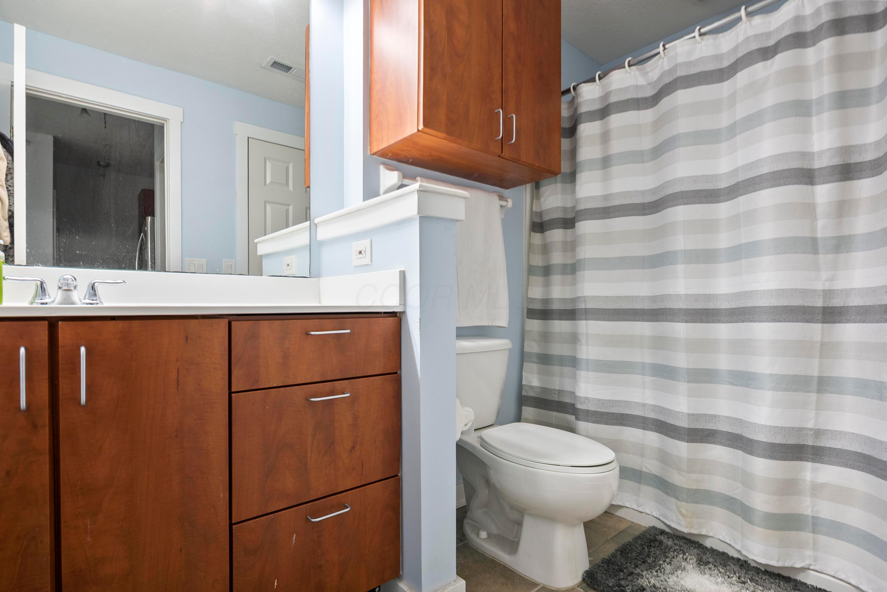 110 E Mound Street, 2 Property Photo 13