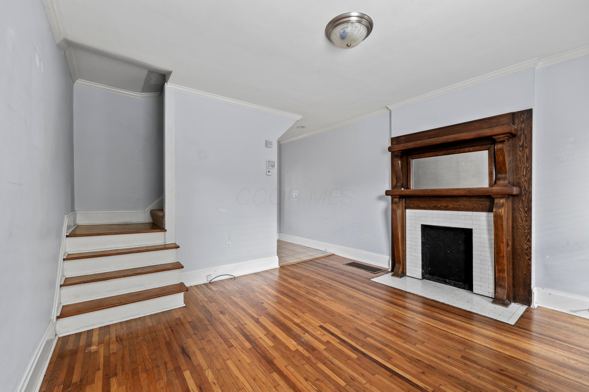46 W Kossuth Street Property Photo 6