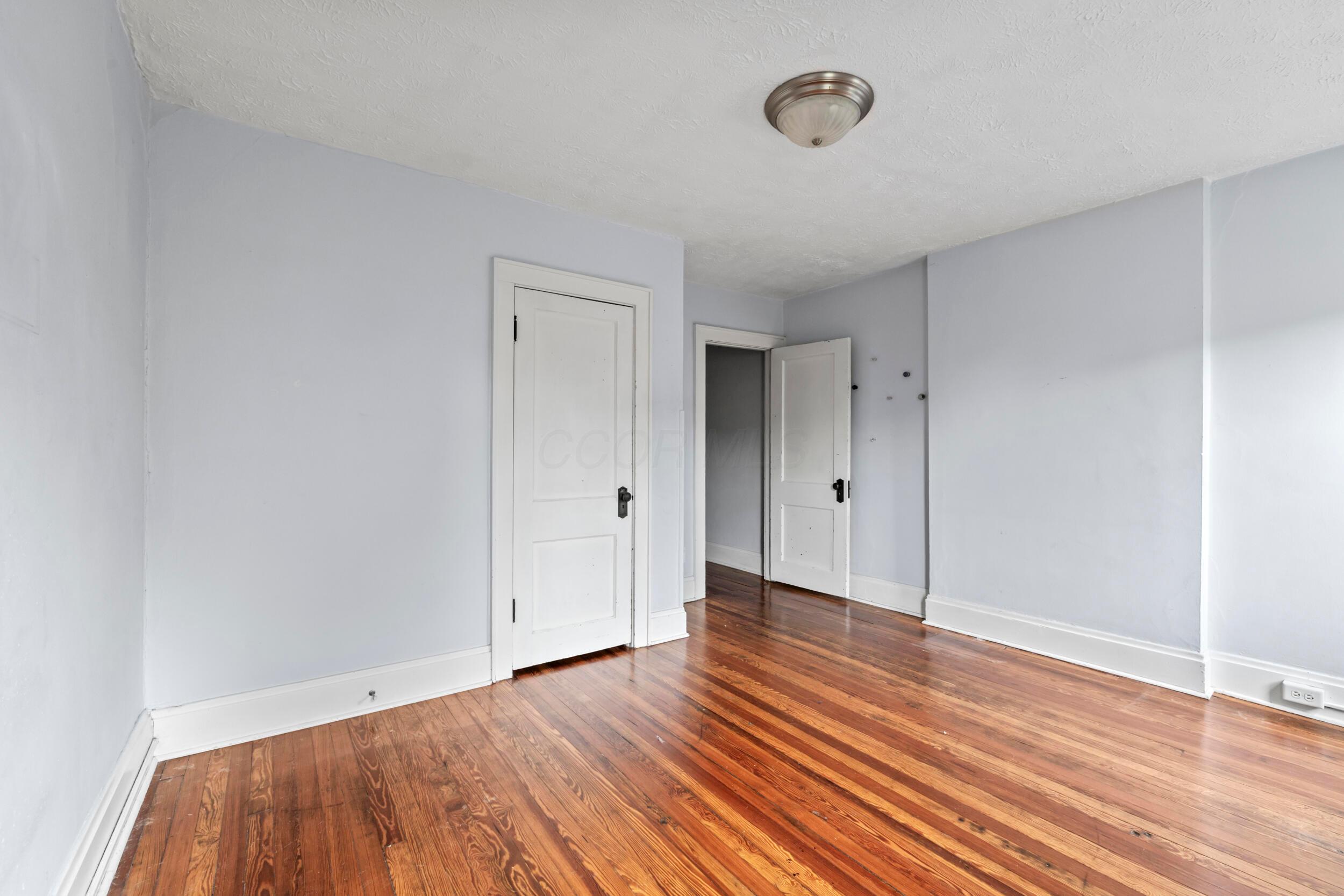 46 W Kossuth Street Property Photo 12