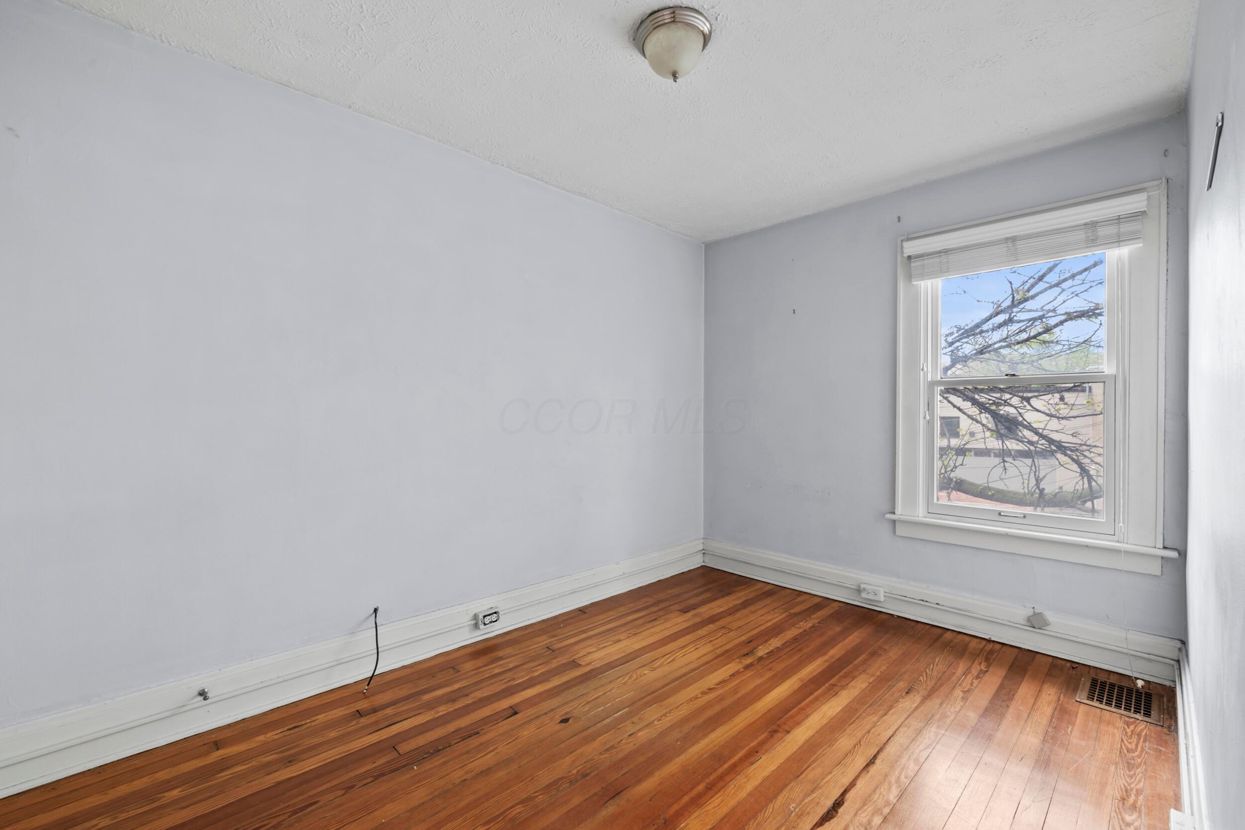 46 W Kossuth Street Property Photo 13