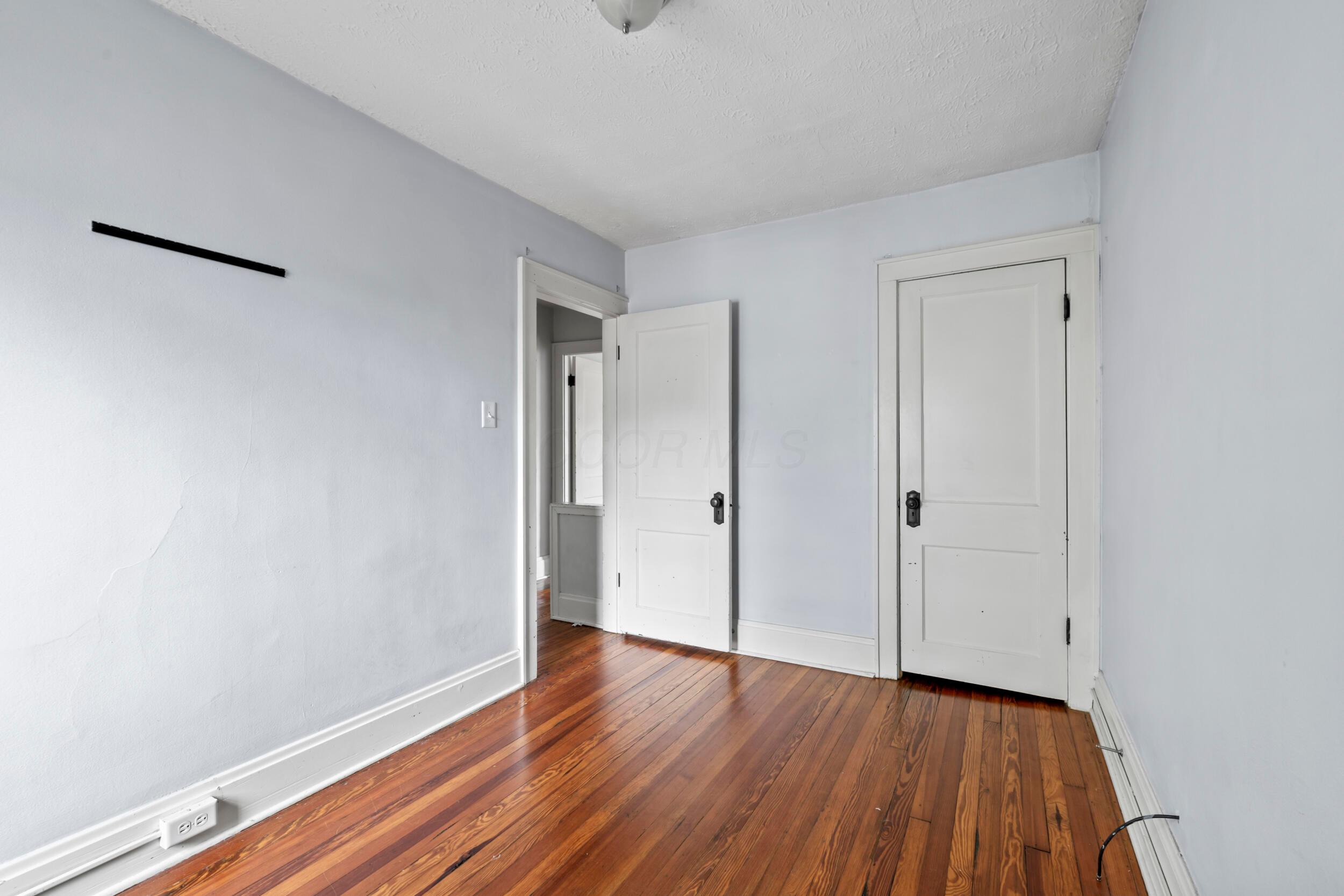 46 W Kossuth Street Property Photo 14