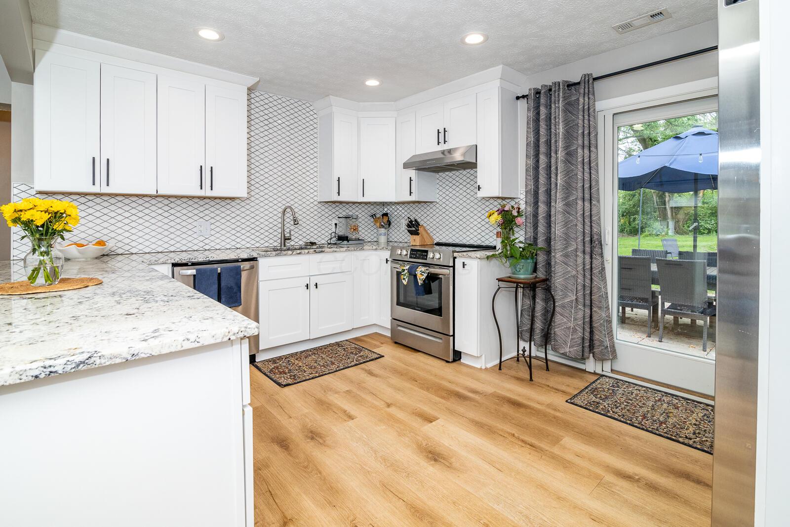 1069 Caniff Road Property Photo 7