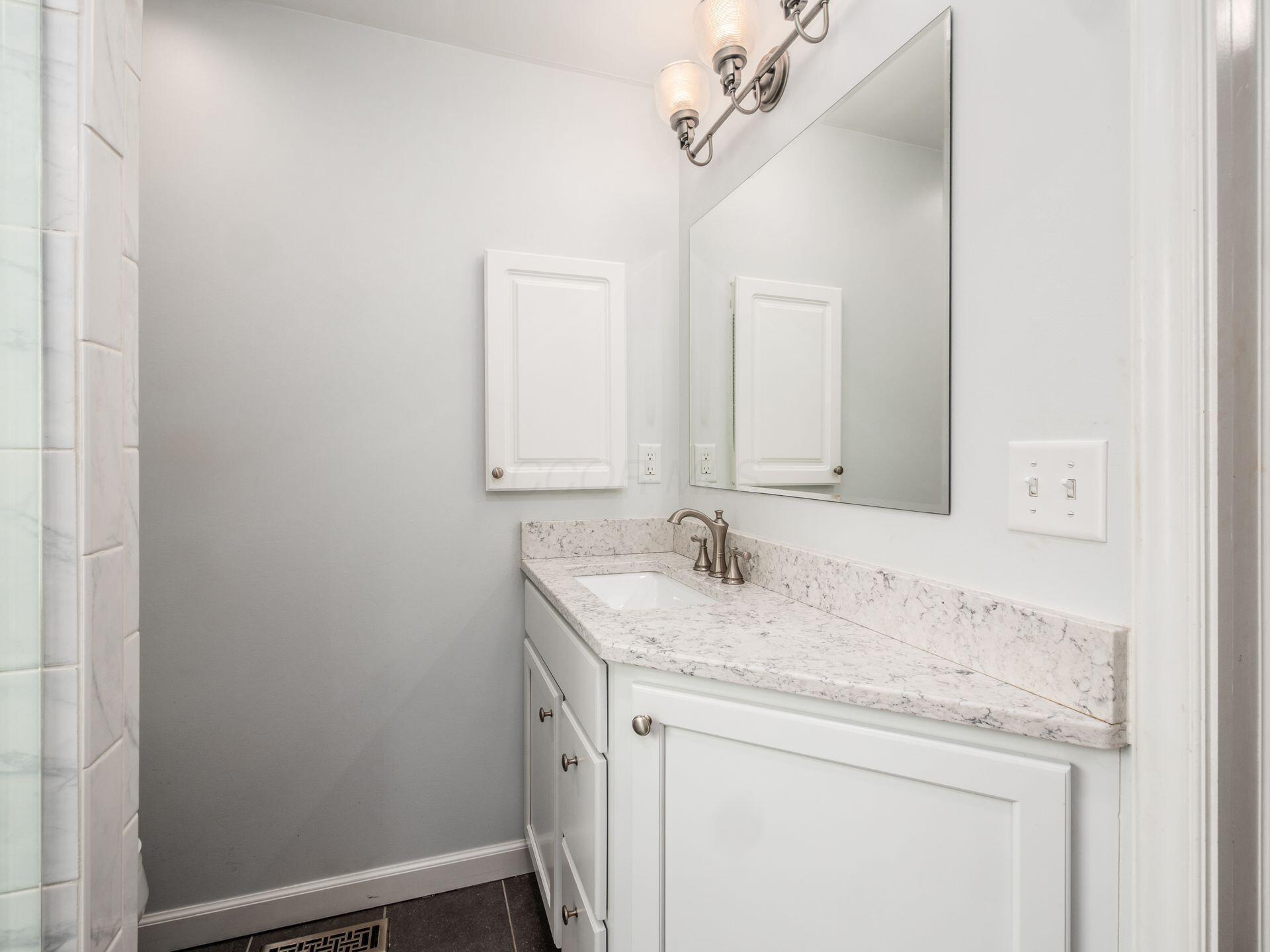 980 Woodhill Drive Property Photo 19