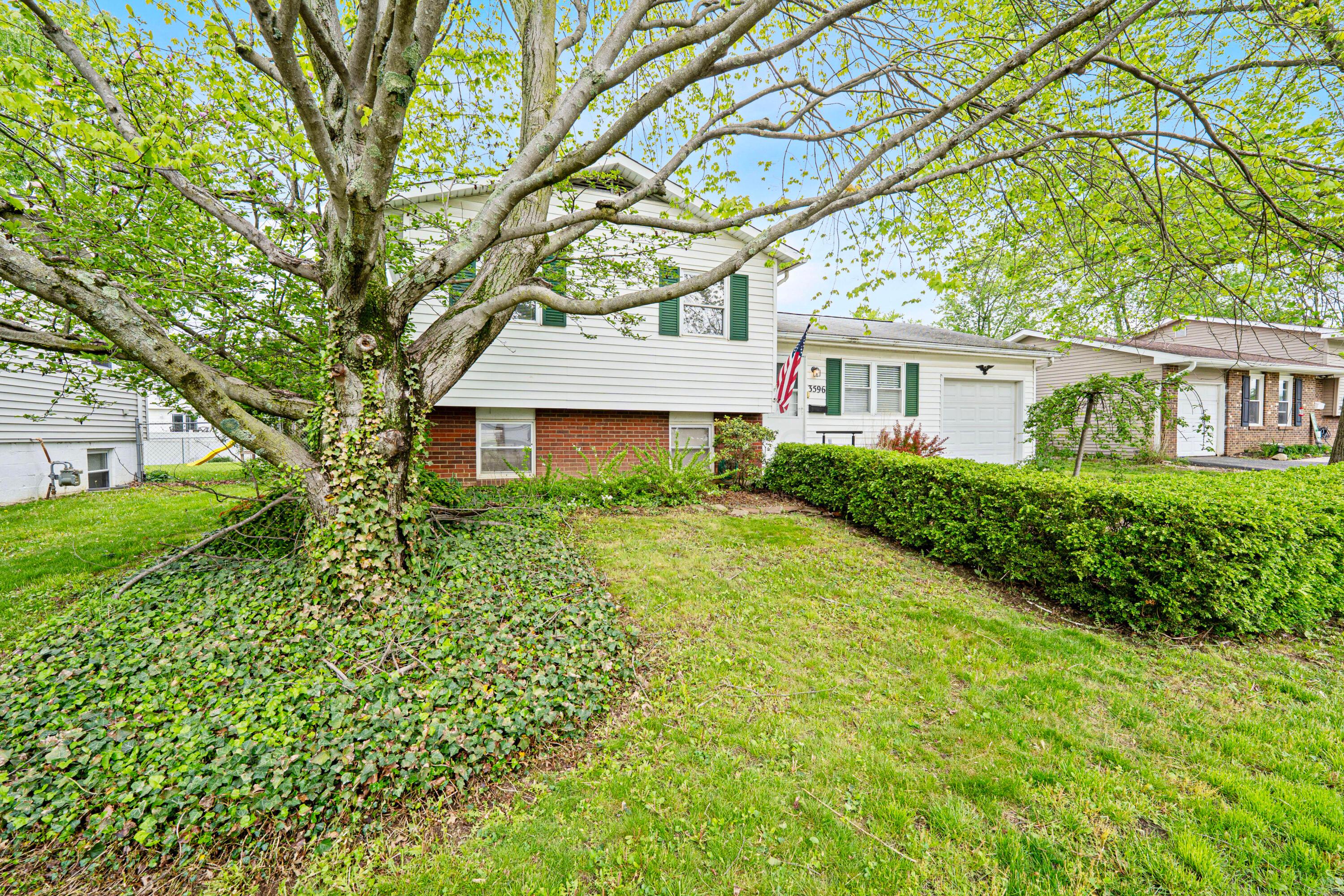 3596 Manila Drive Property Photo 3