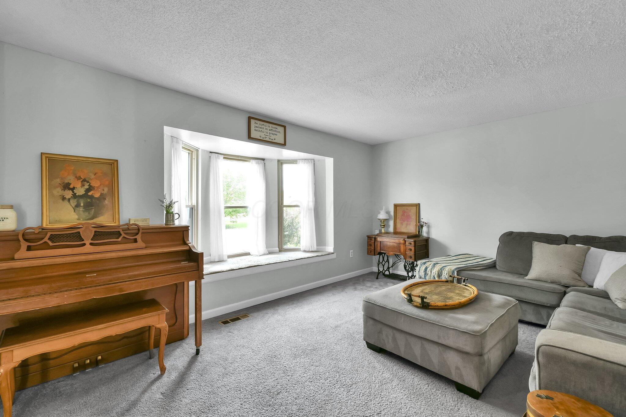 12164 Twincreek Drive Property Photo 5
