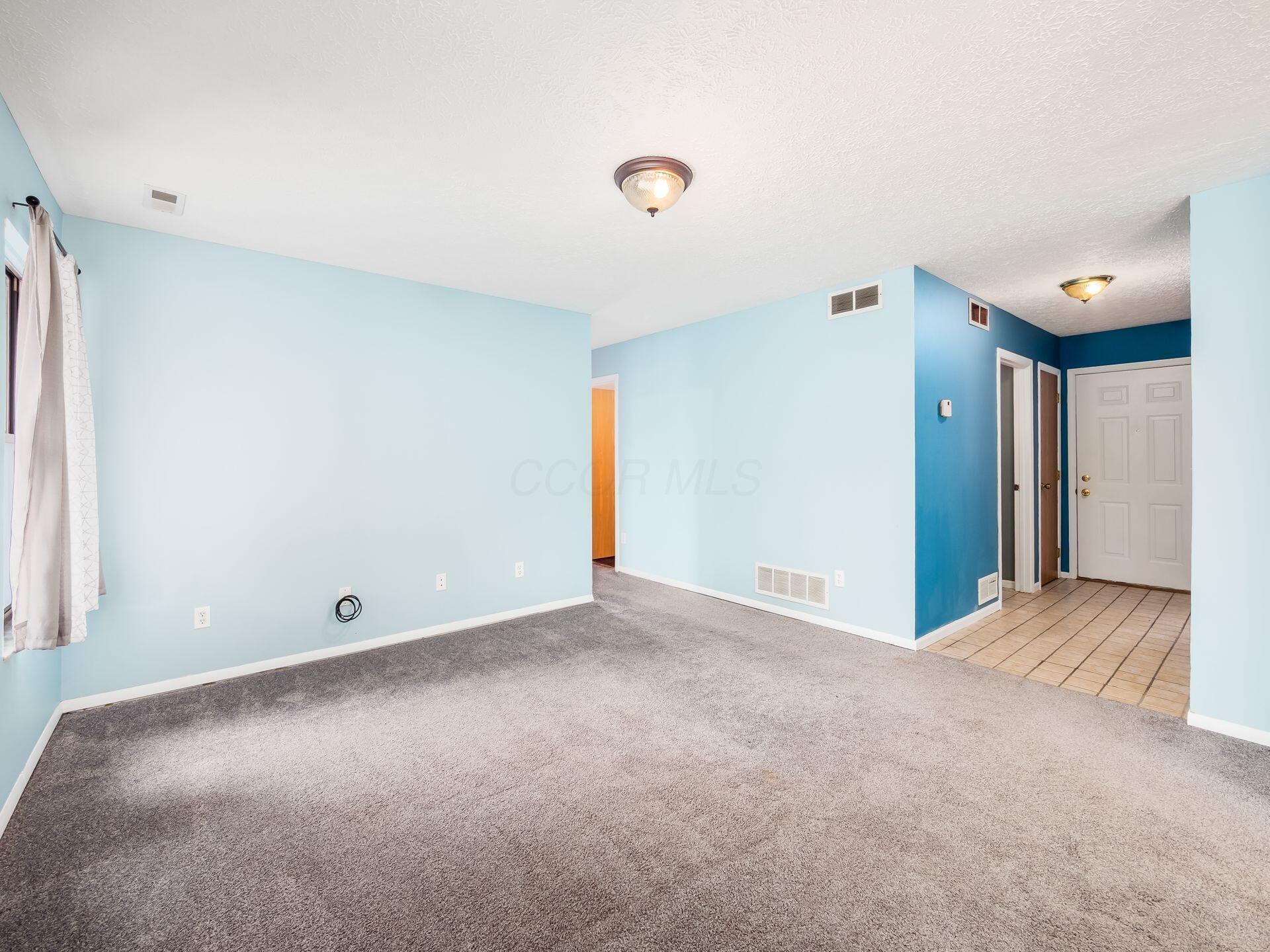 1633 Milington Way Property Photo 8