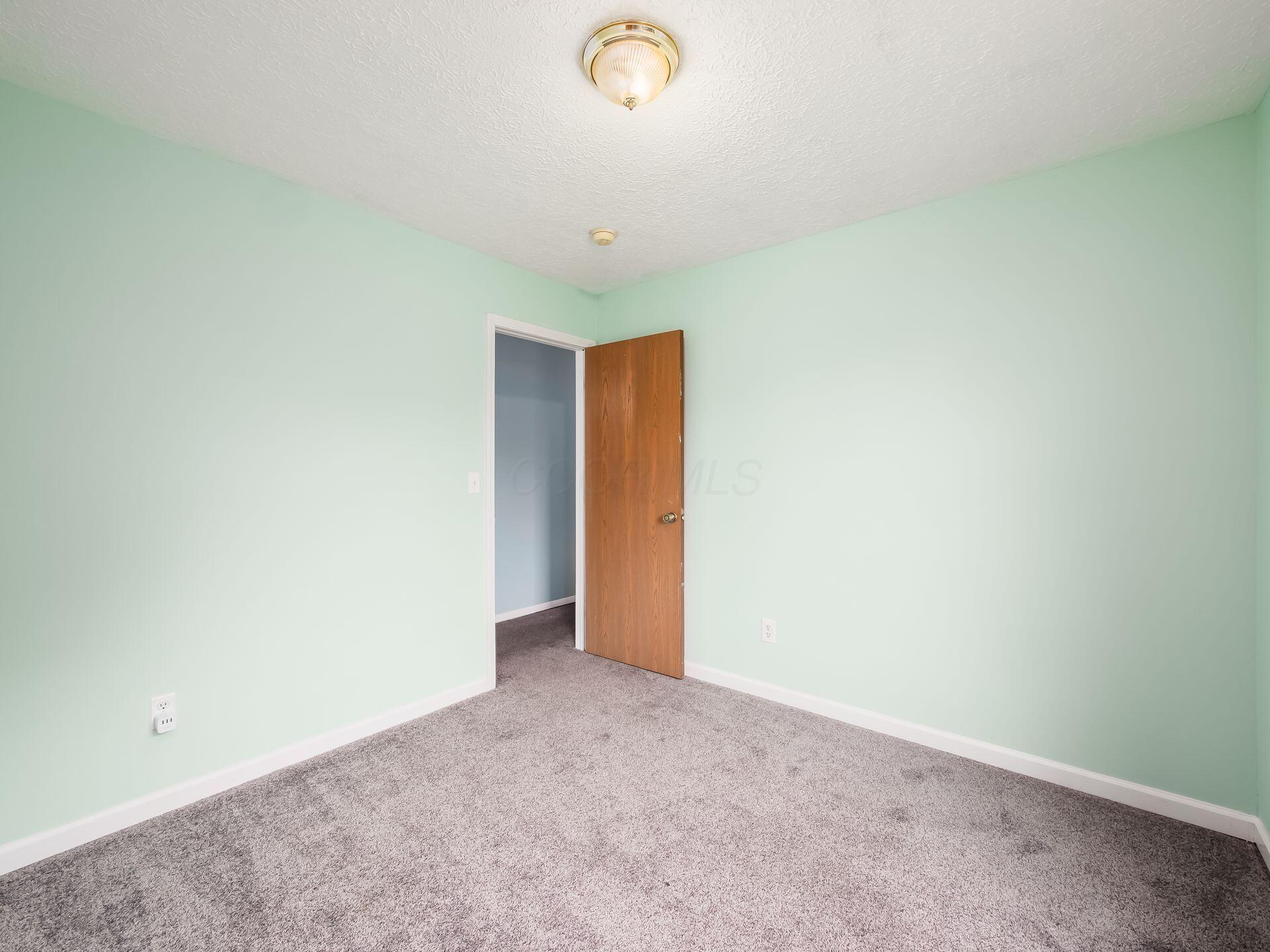 1633 Milington Way Property Photo 22