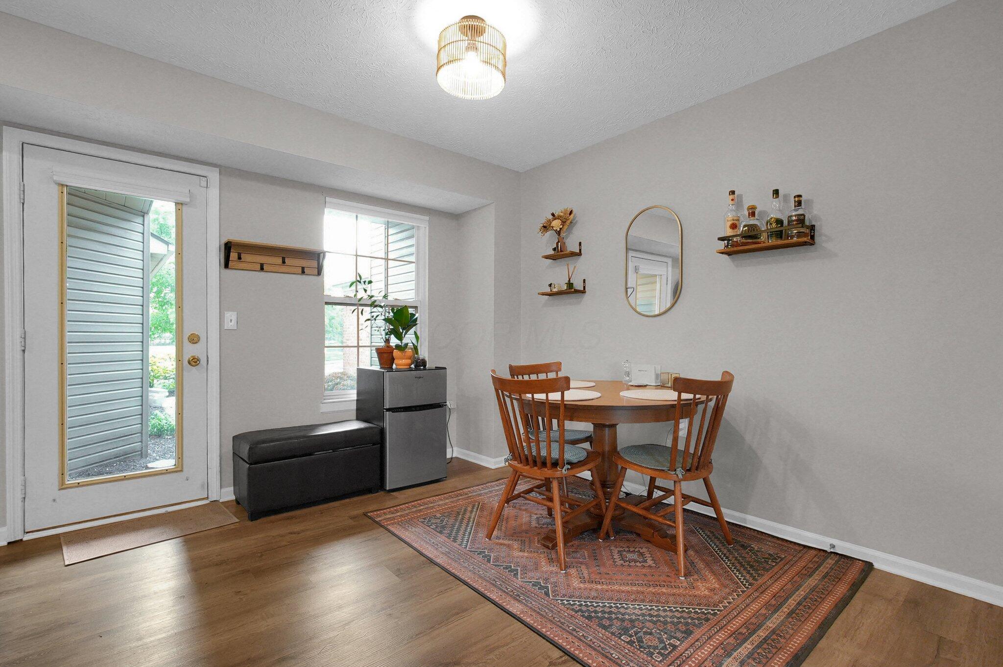 2999 Glenloch Circle Property Photo 7