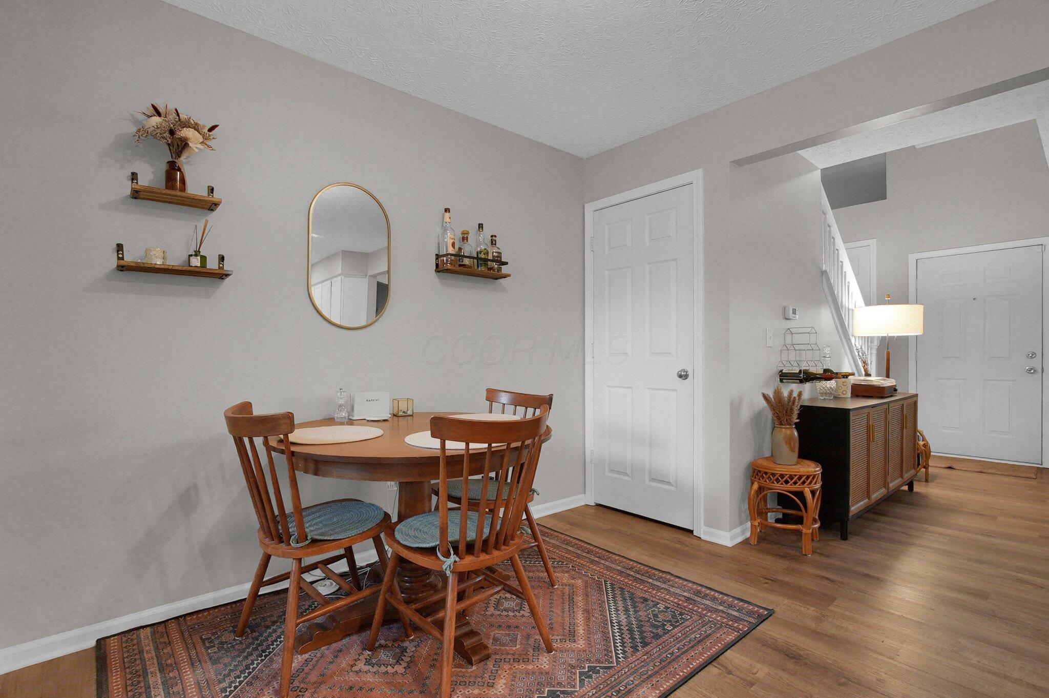 2999 Glenloch Circle Property Photo 8