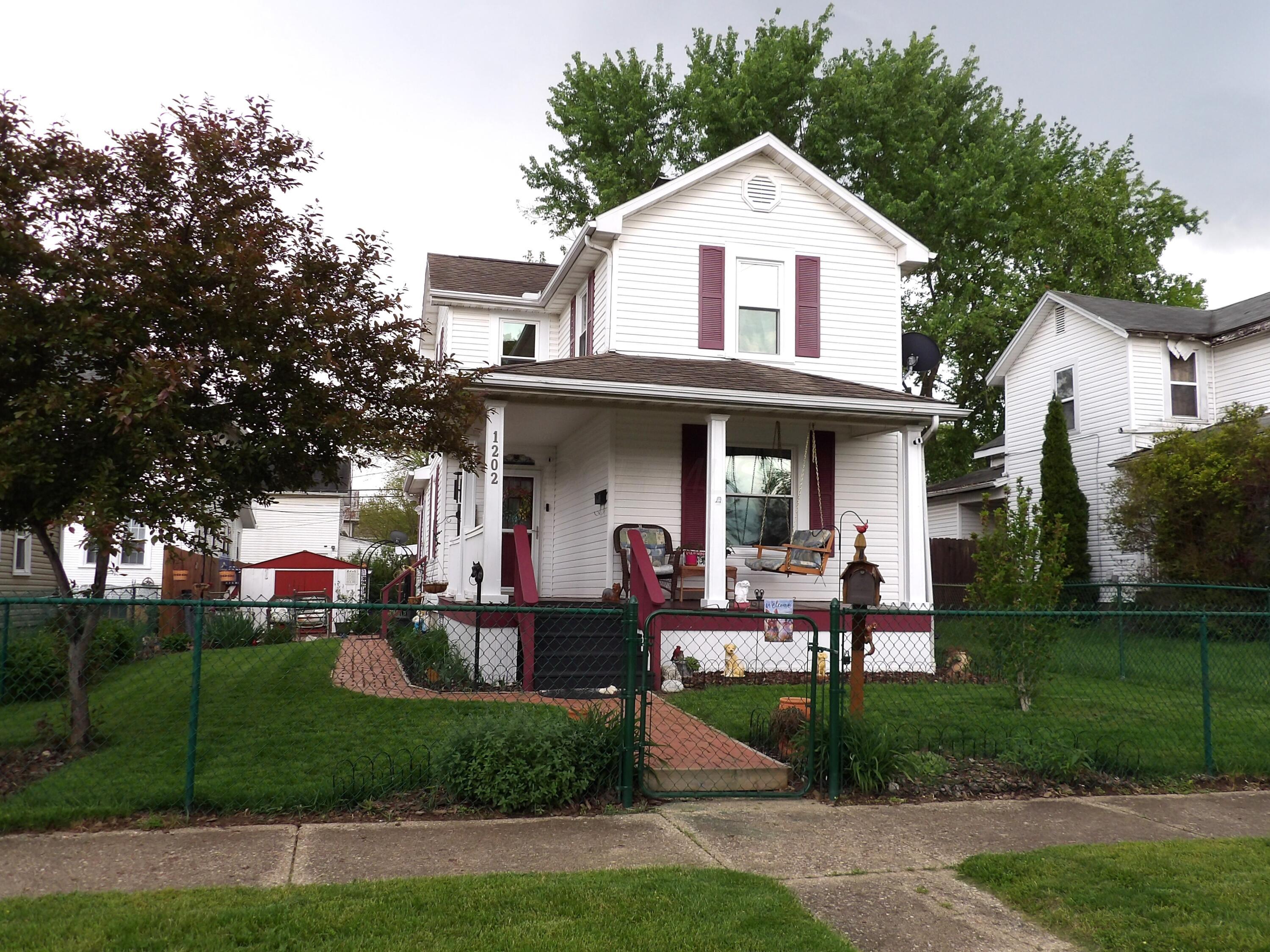1202 W Mulberry Street Property Photo 1