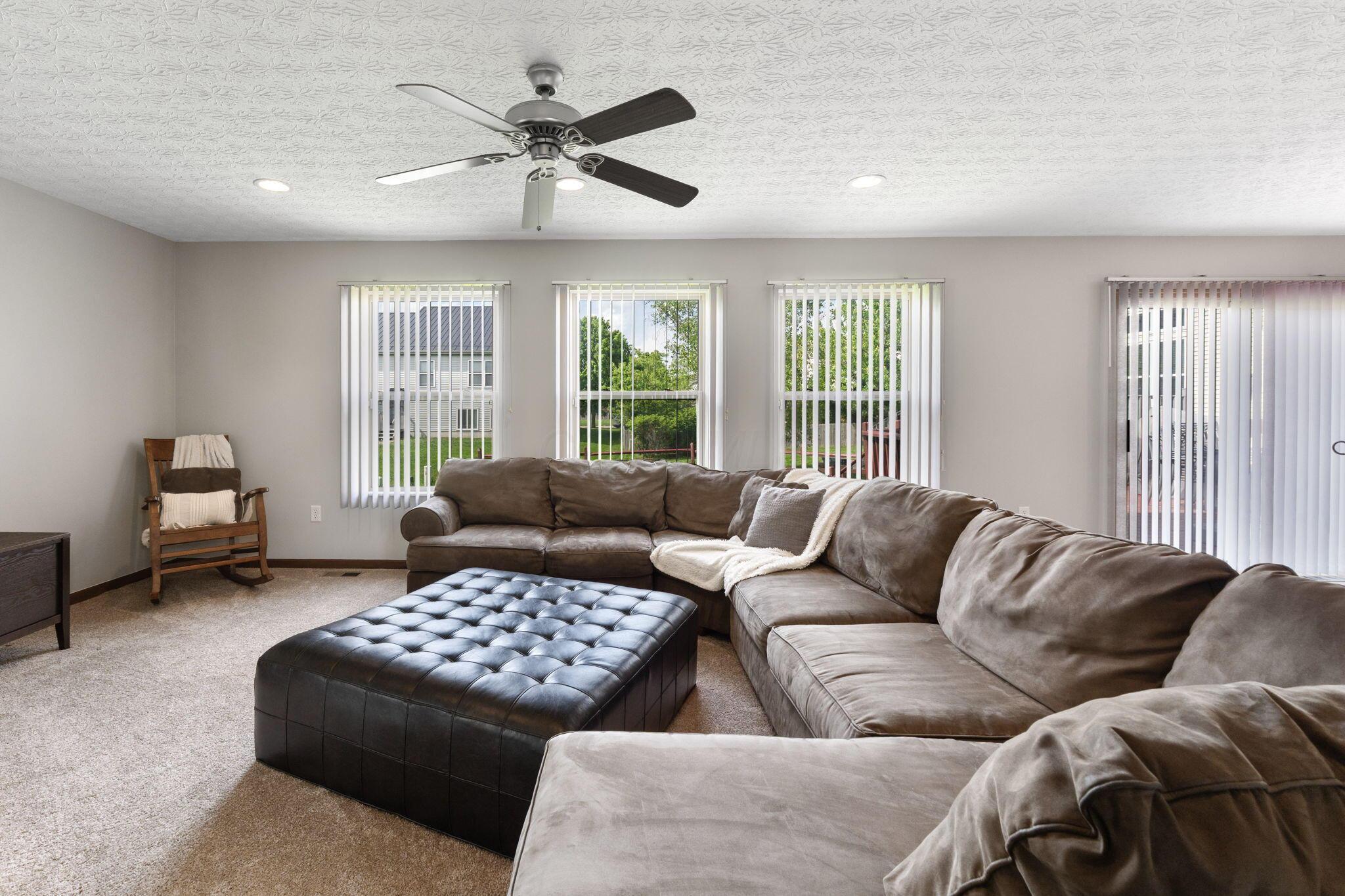 8138 Reynoldswood Drive Property Photo 10
