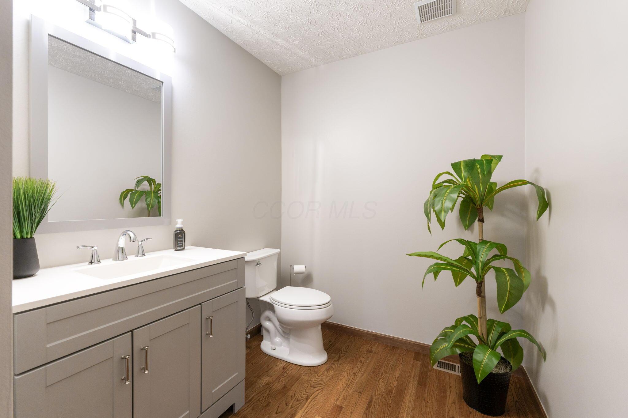 8138 Reynoldswood Drive Property Photo 16