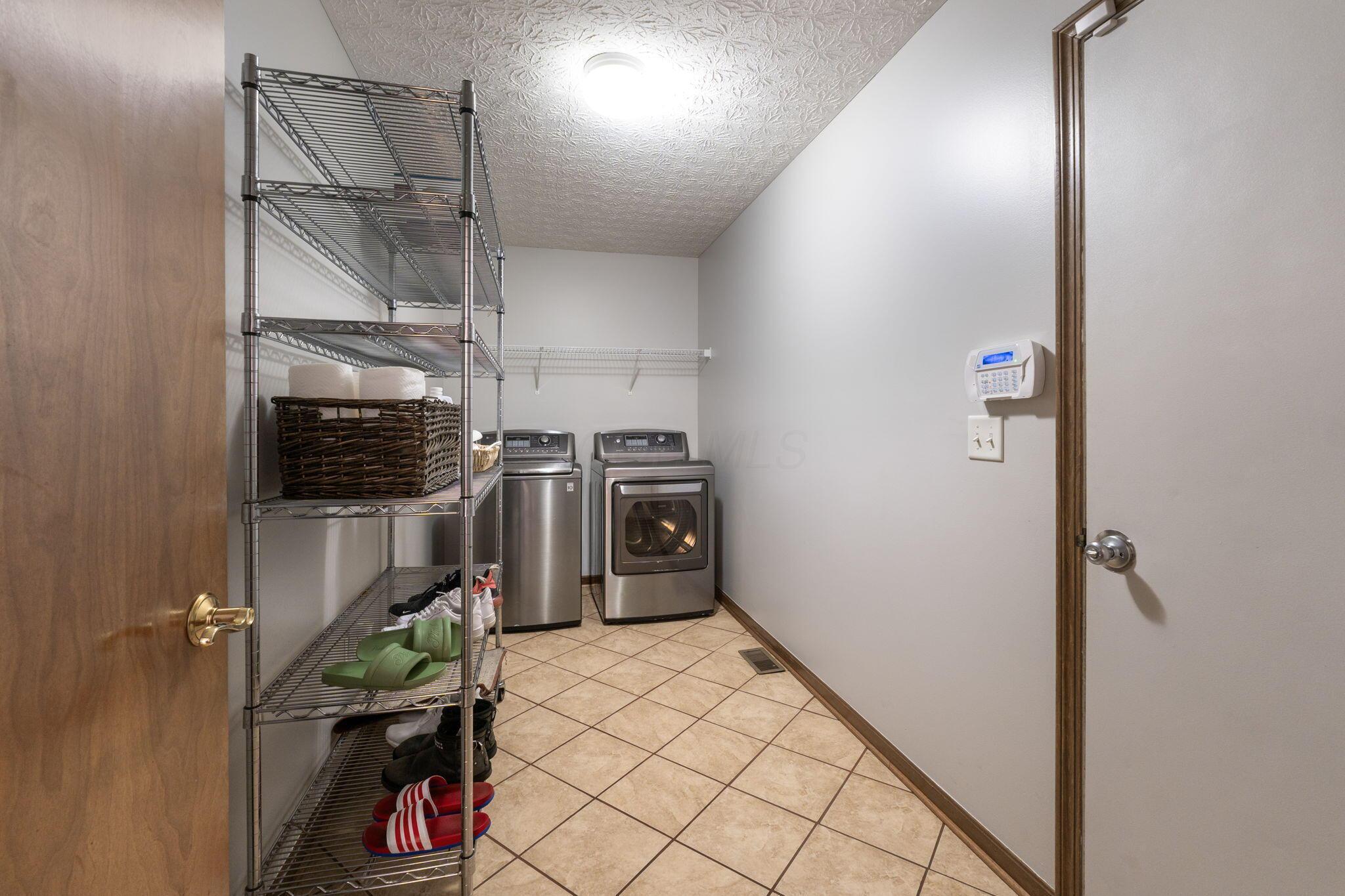 8138 Reynoldswood Drive Property Photo 29