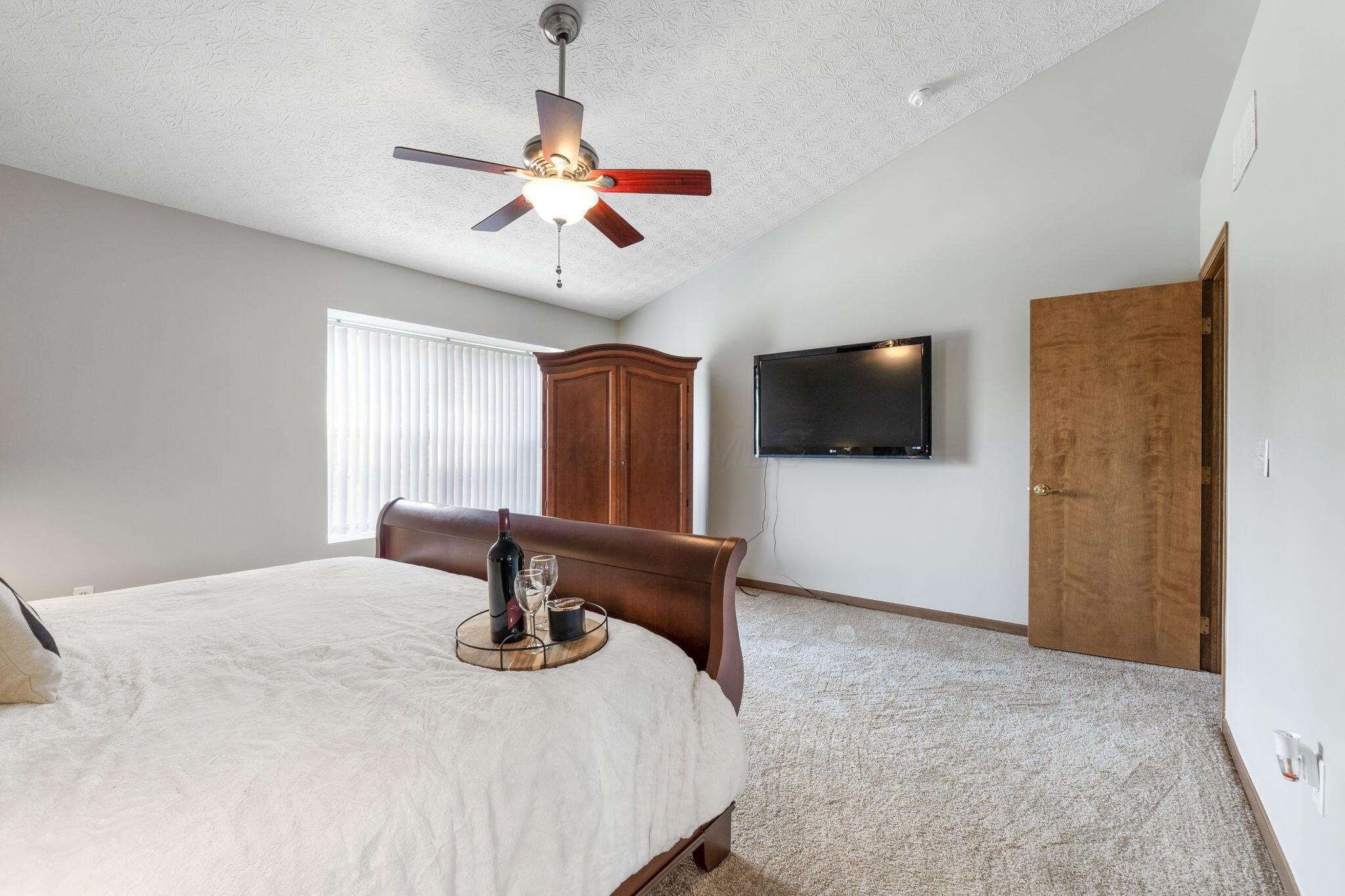 8138 Reynoldswood Drive Property Photo 37